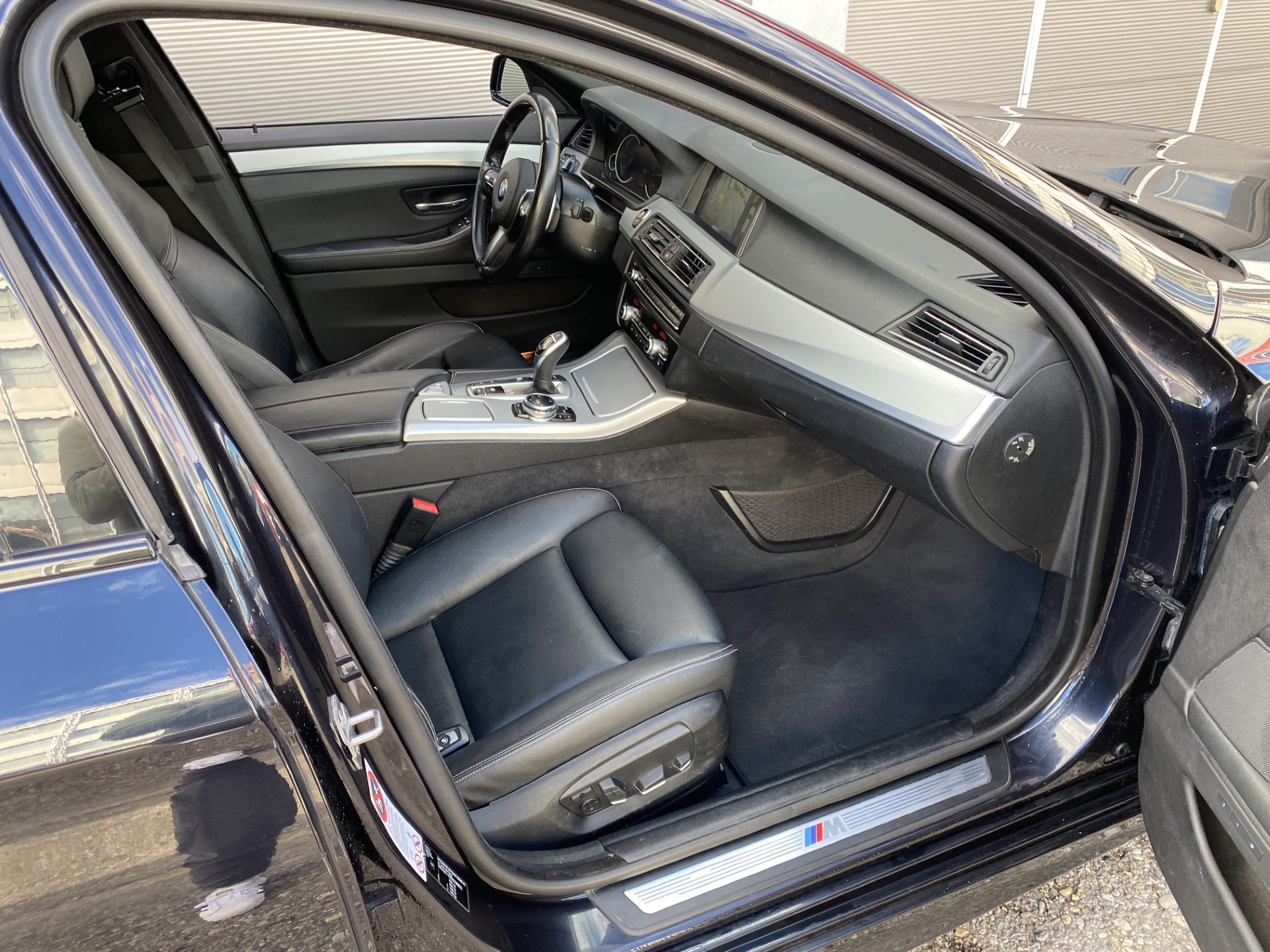 BMW 535d Touring xDrive Modern Line Steptronic-image-10