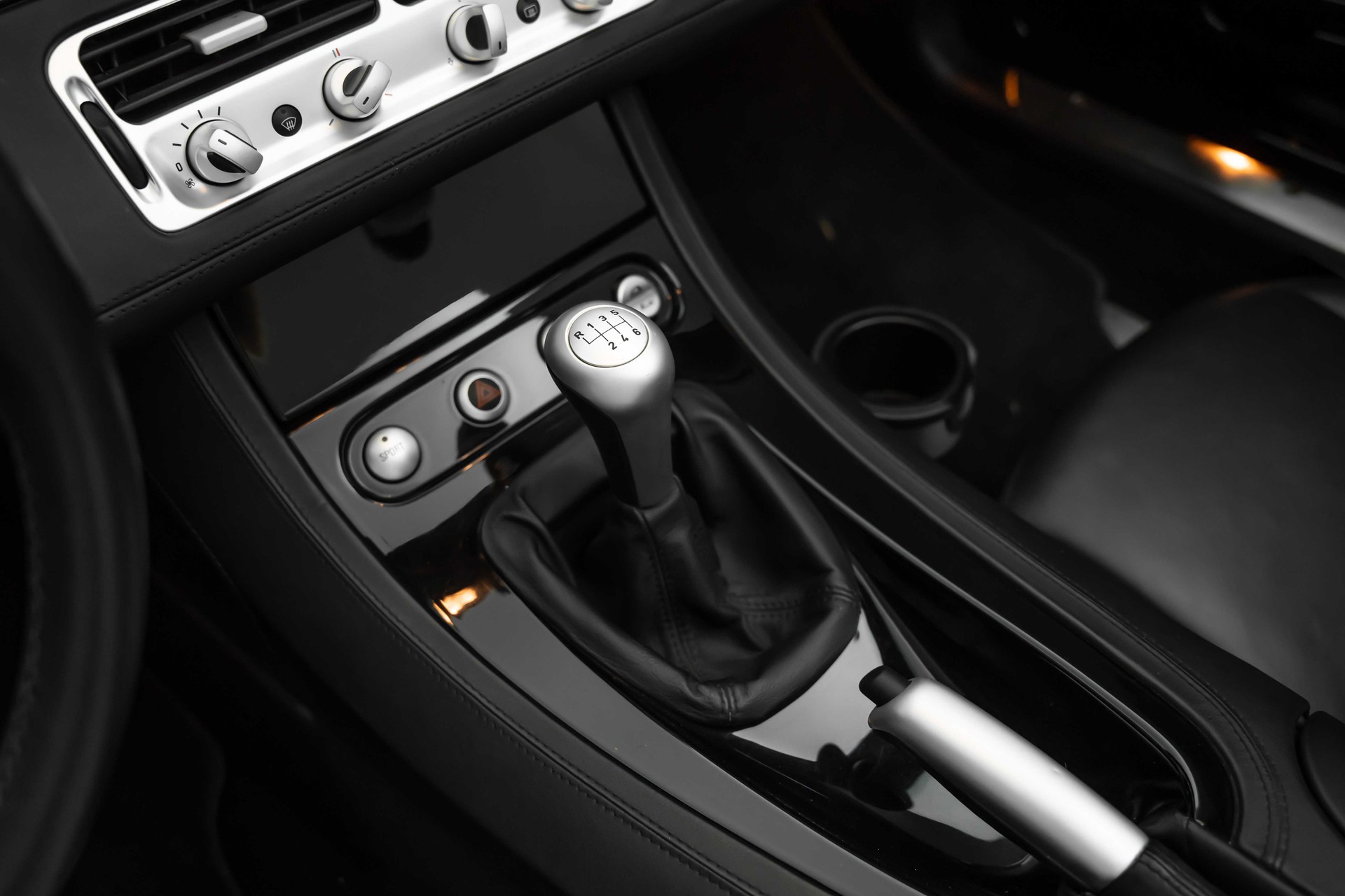 BMW Z8 Roadster-image-22
