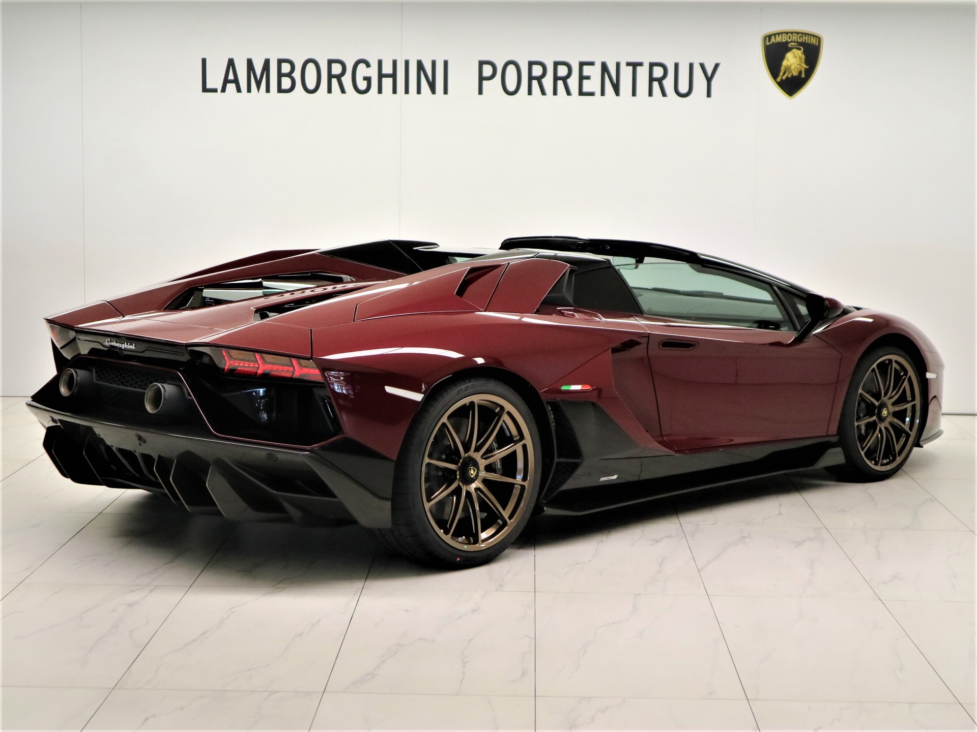 LAMBORGHINI Aventador LP780-4 Ultimae Roadster E-Gear-image-2