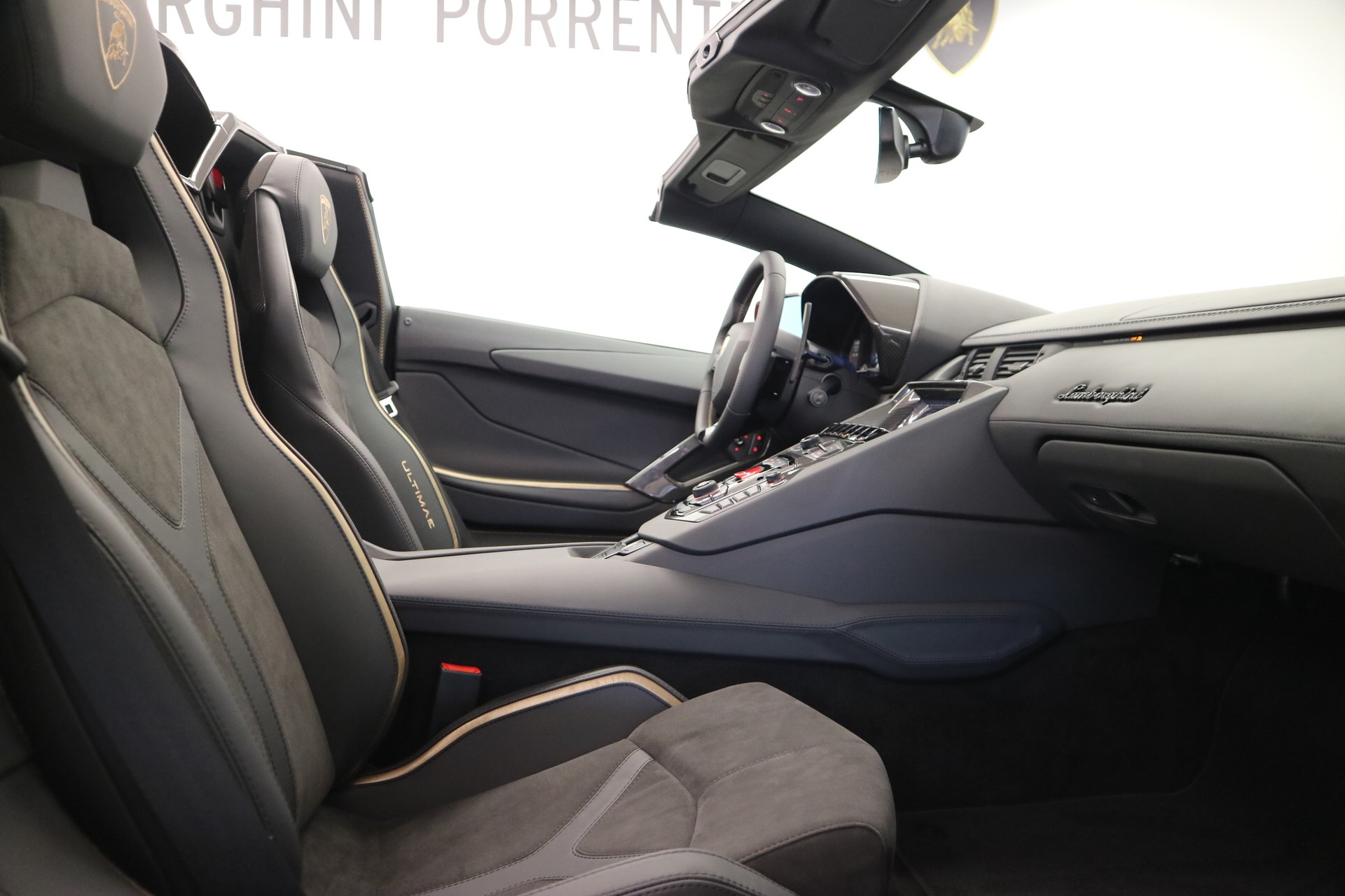 LAMBORGHINI Aventador LP780-4 Ultimae Roadster E-Gear-image-6