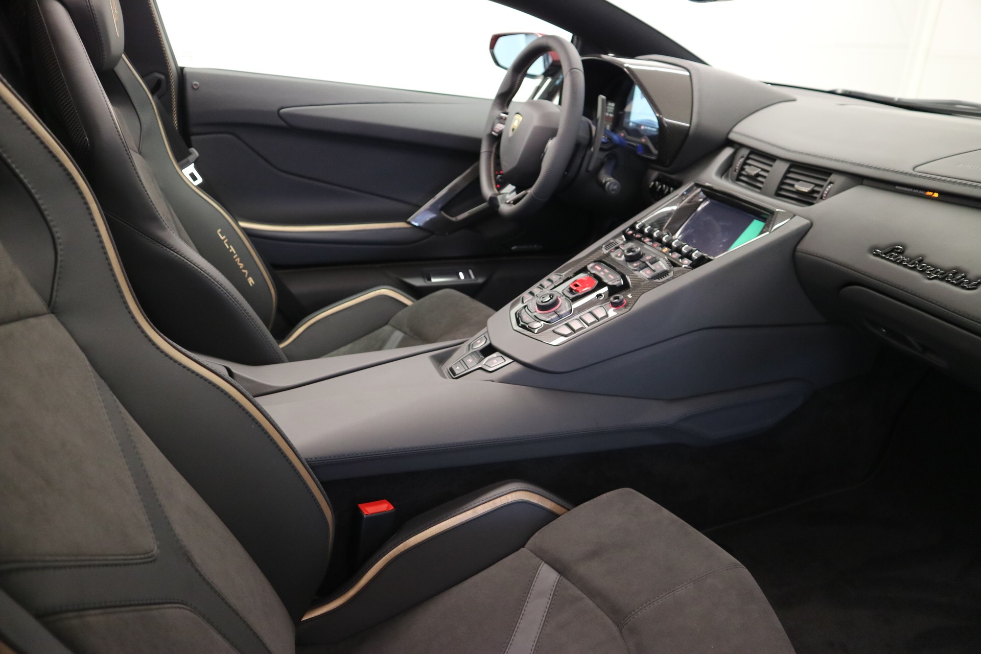 LAMBORGHINI Aventador LP780-4 Ultimae Roadster E-Gear-image-5