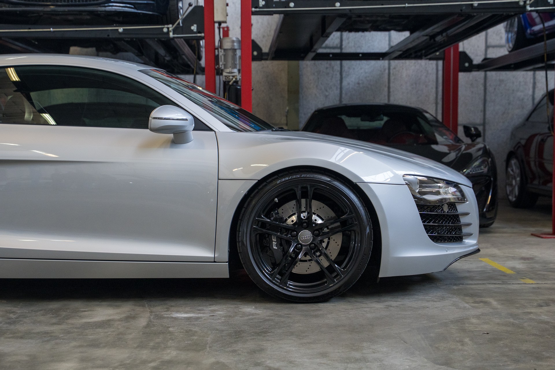 AUDI R8 Coupé 4.2 * Carbon Paket *-image-6