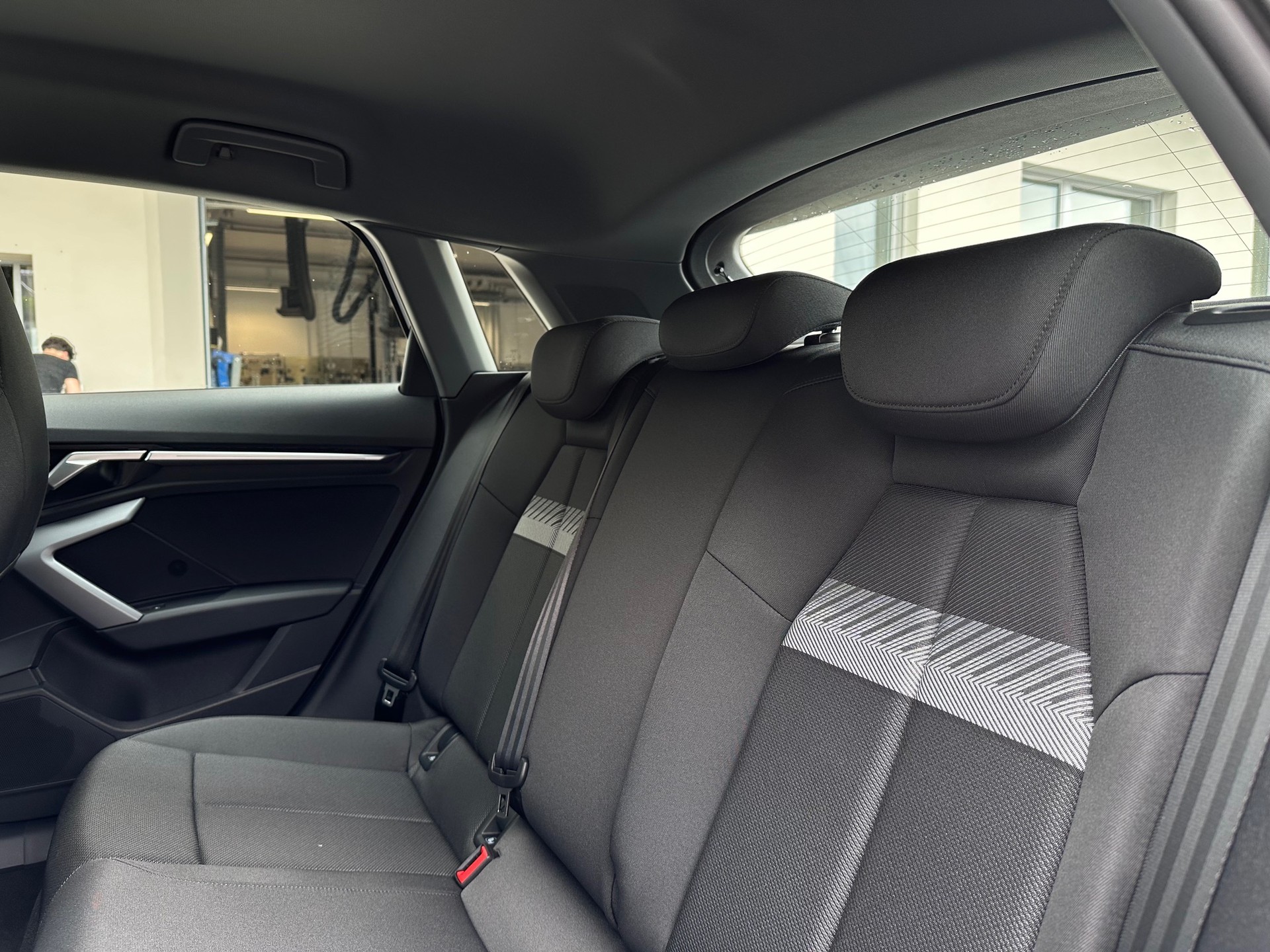 AUDI A3 Sportback 40 TFSI e advanced S-tronic-image-10
