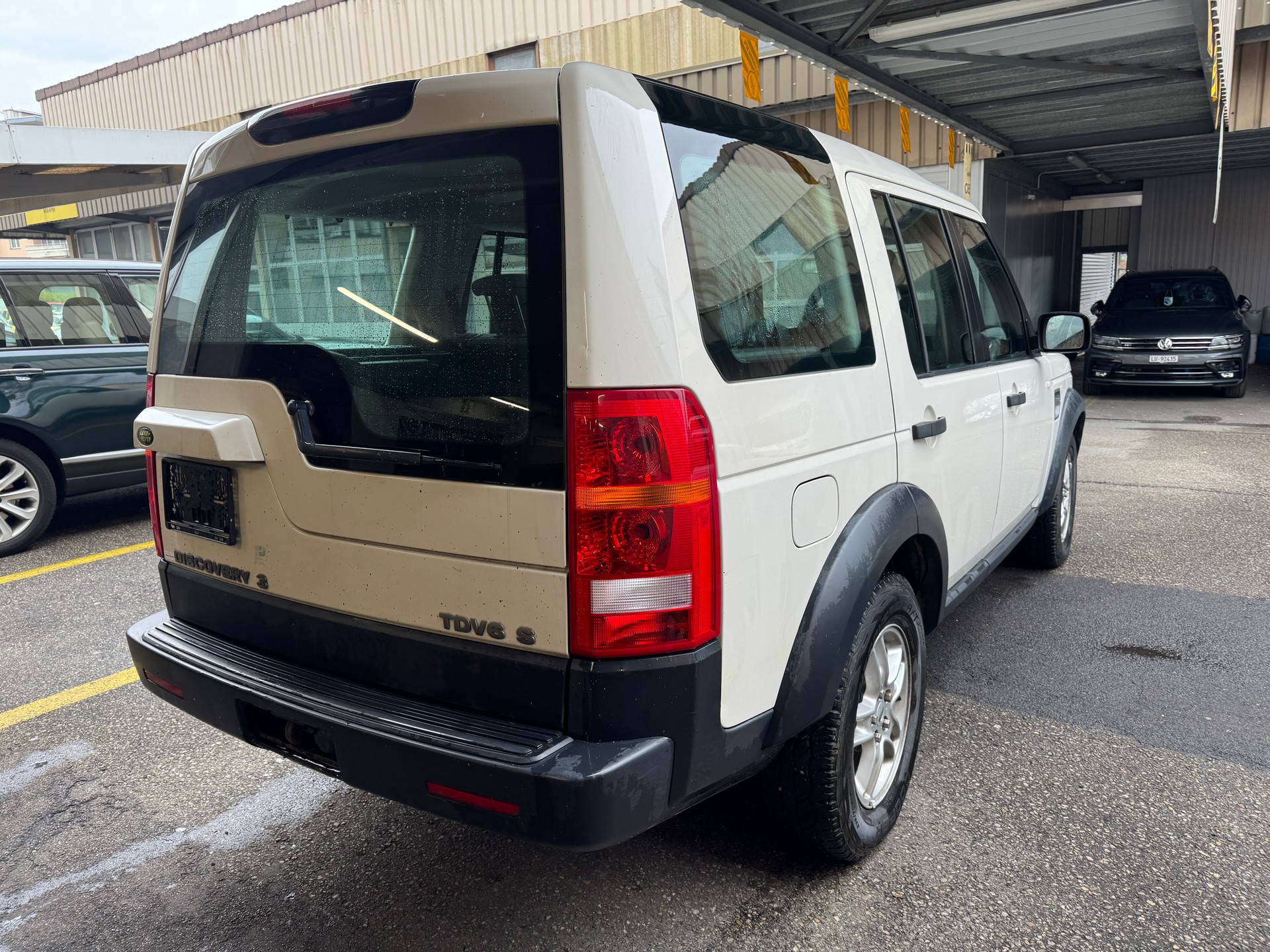 LAND ROVER Discovery 2.7d V6 SE Automatic-image-6