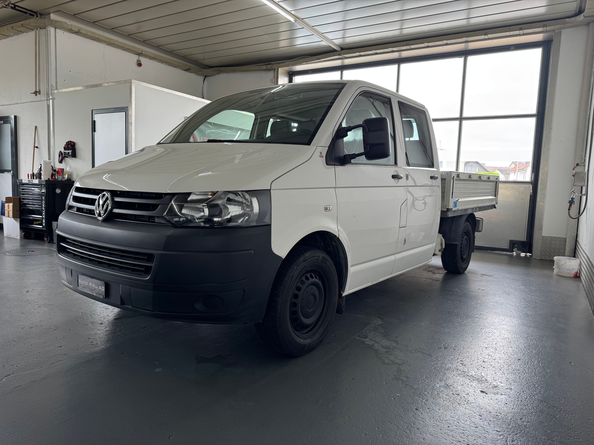 VW T5 2.0 TDI-image-4
