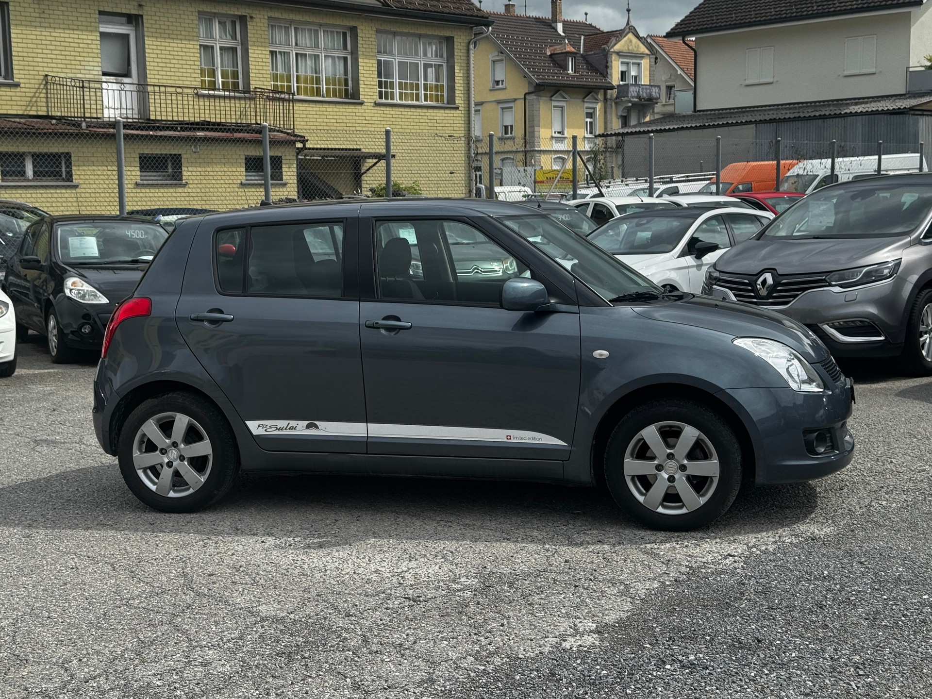 SUZUKI Swift 1.3i 16V GL Top Piz Sulai LE 4x4-image-1