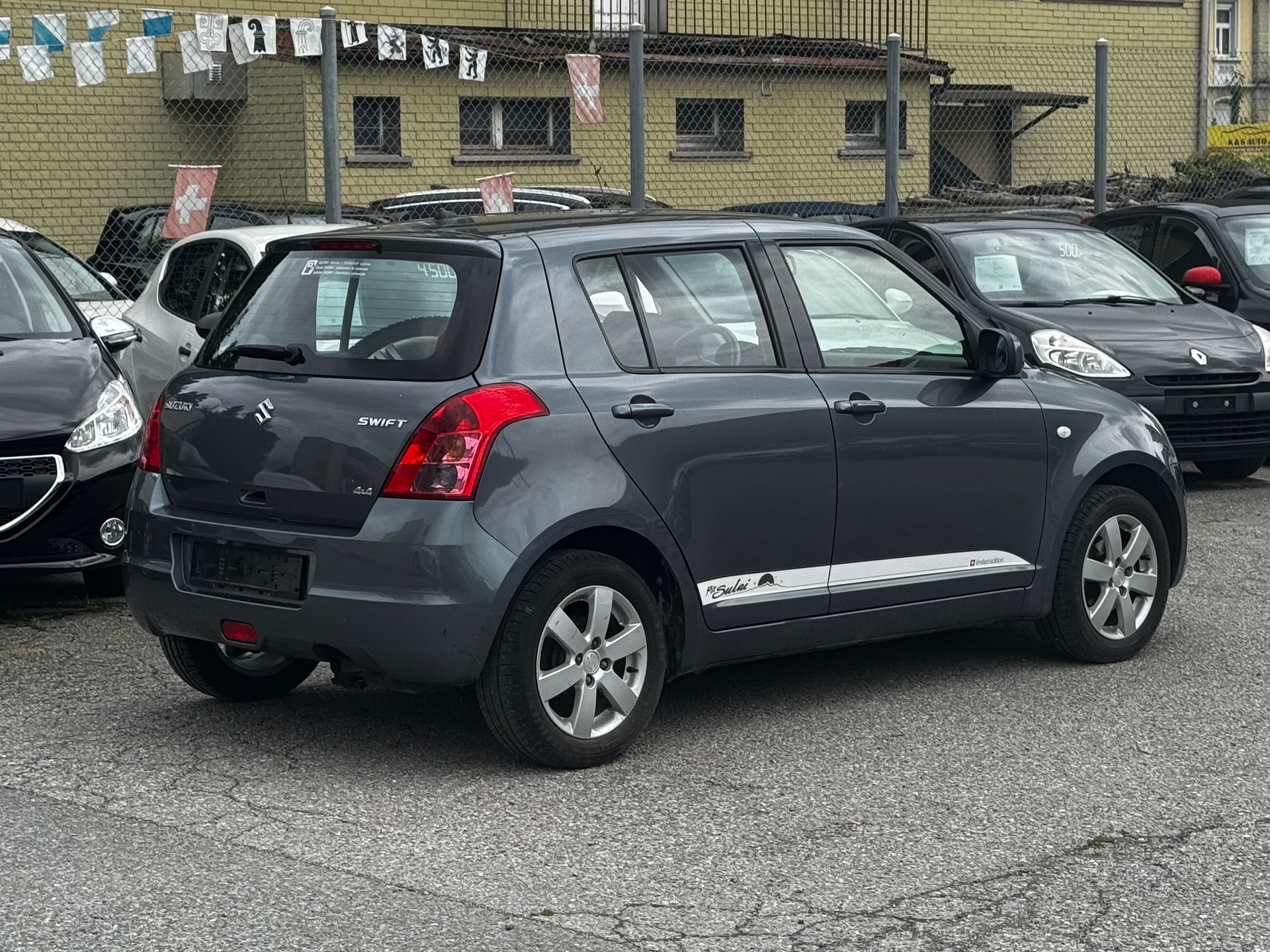 SUZUKI Swift 1.3i 16V GL Top Piz Sulai LE 4x4-image-14