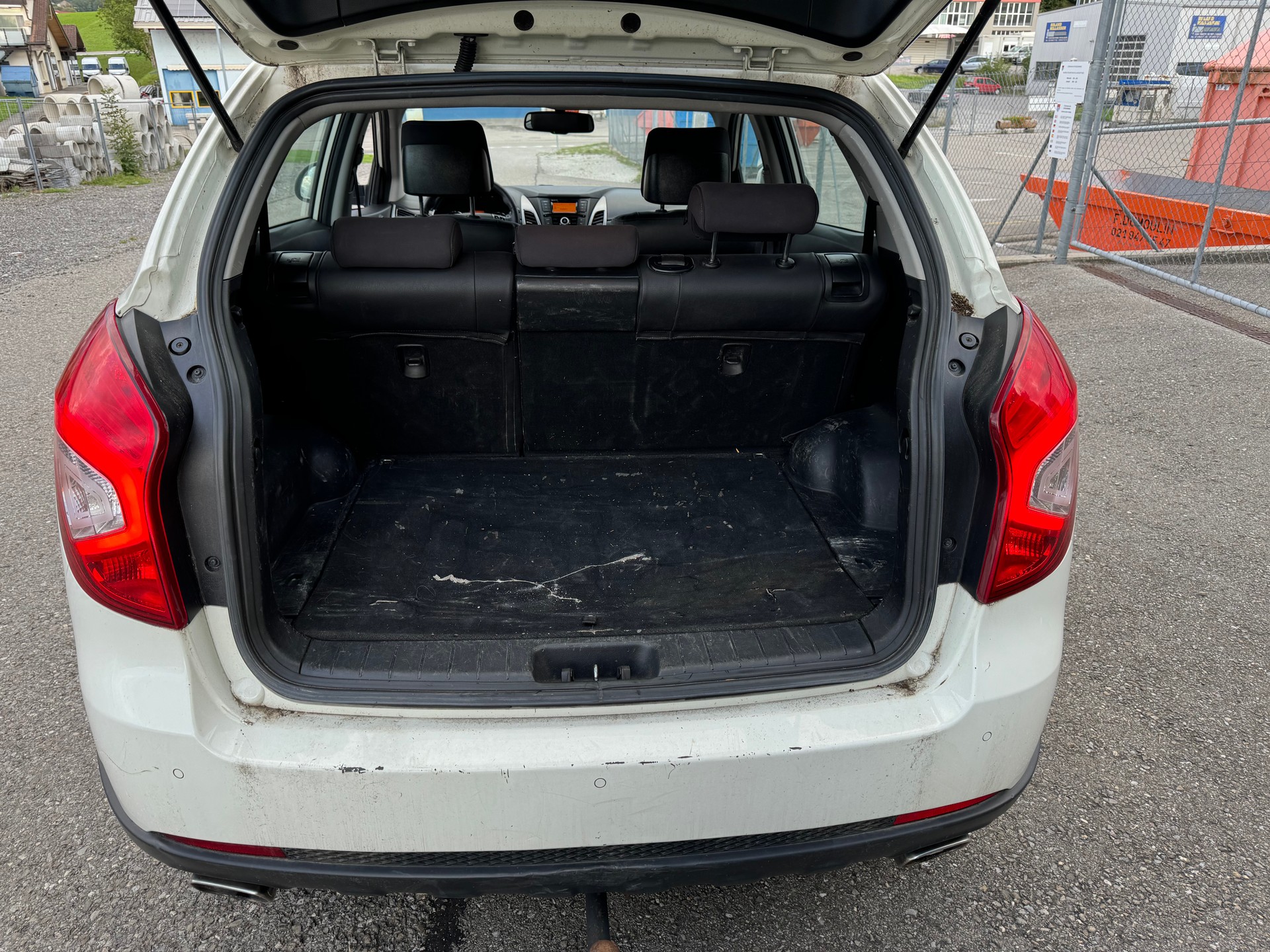 KGM-SsangYong Korando 2.0 e-XDI Sapphire 4WD-image-8