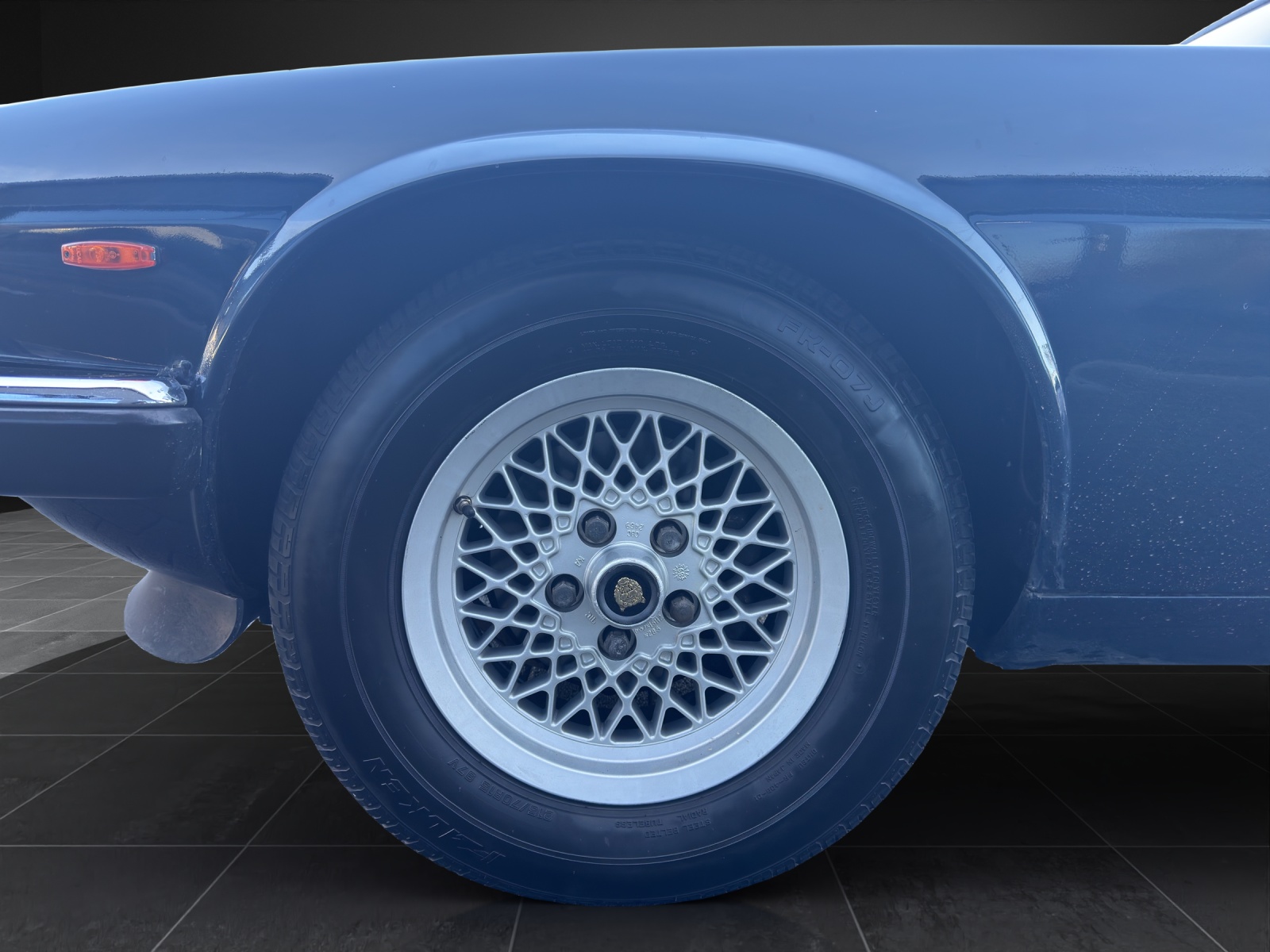 JAGUAR XJ-S V12 H.E.-image-11