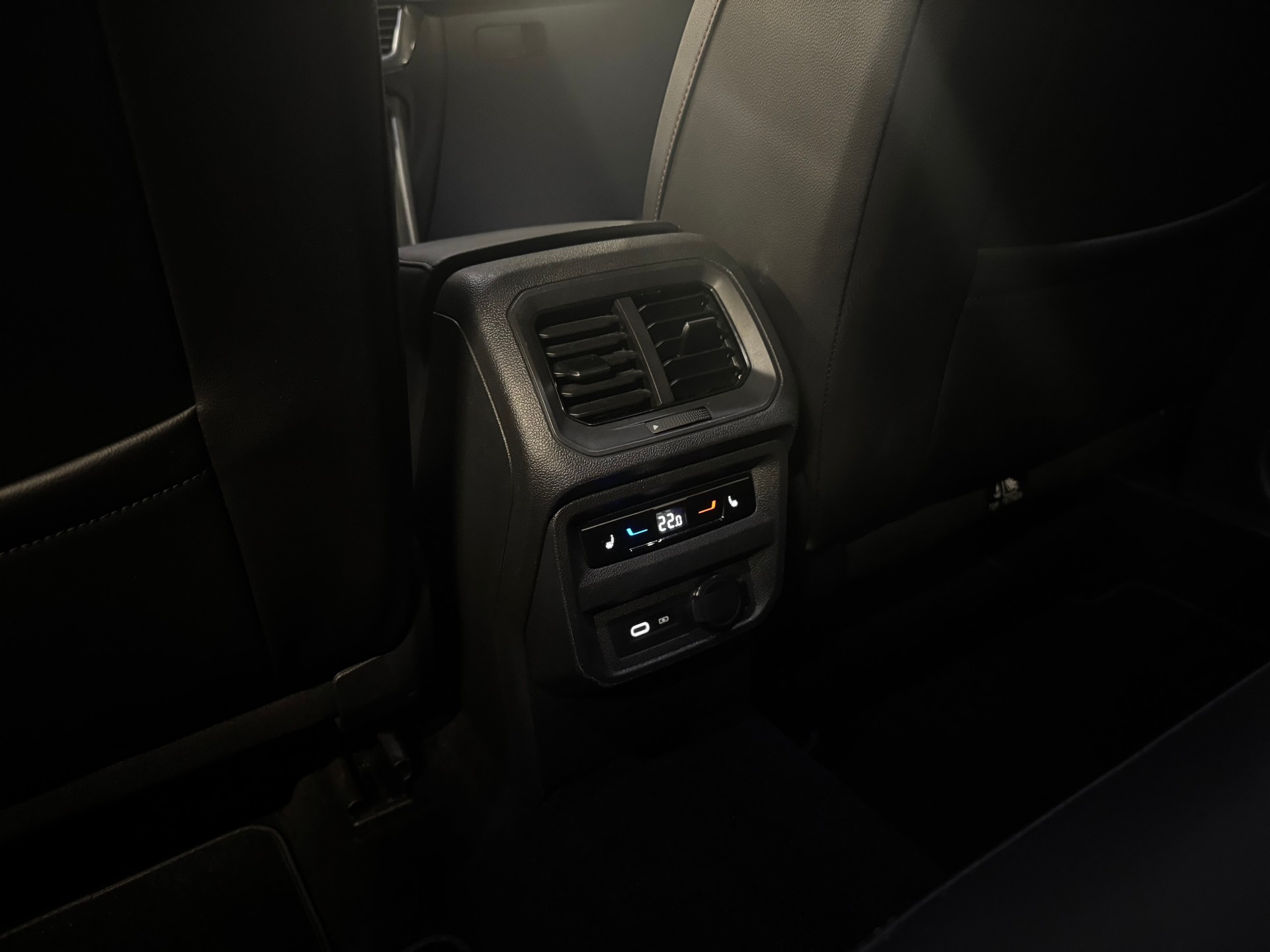 SEAT Tarraco 2.0 TDI FR DSG 7 places-image-15