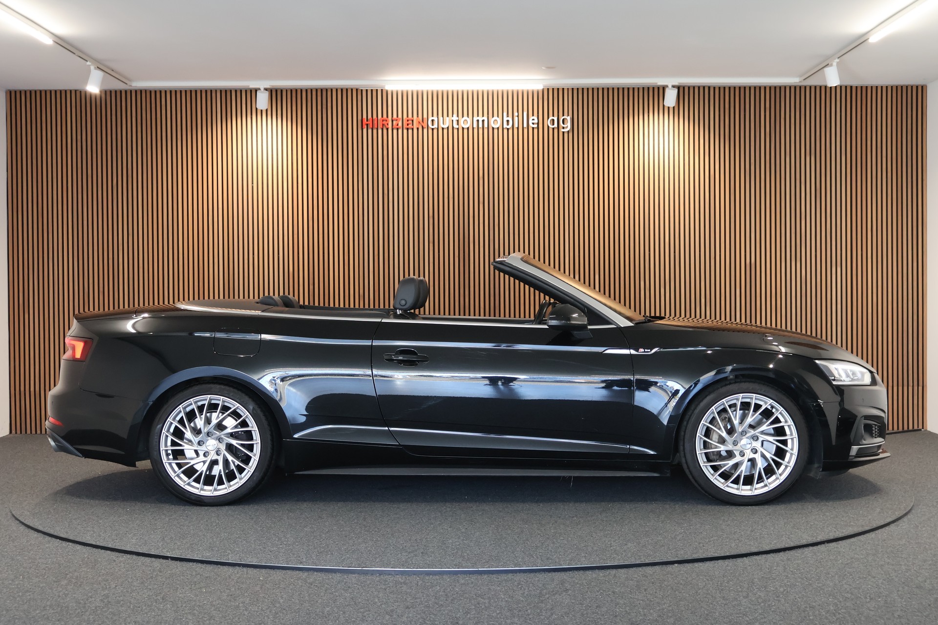 AUDI A5 Cabriolet 2.0 TFSI quattro S-tronic-image-8