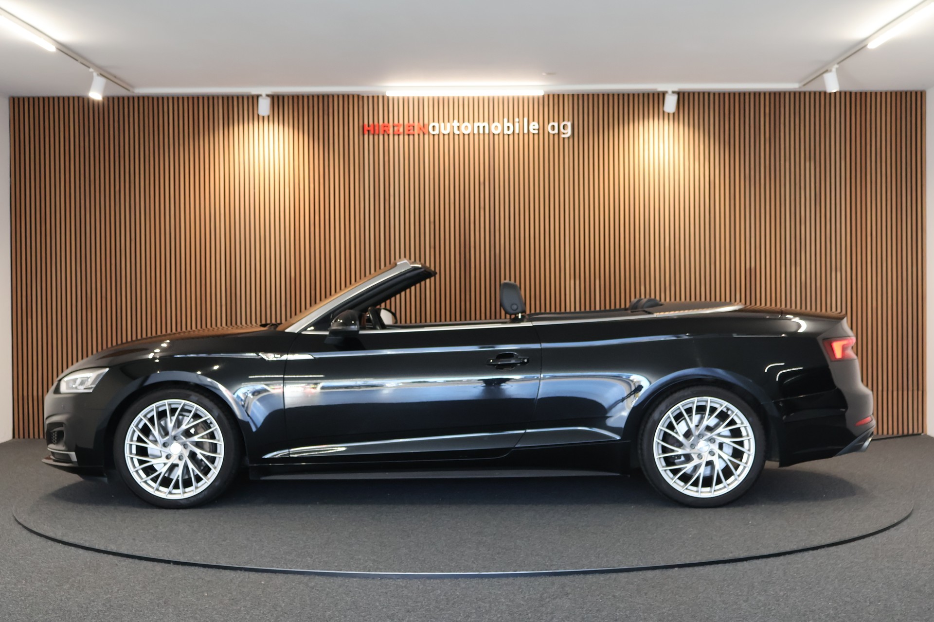 AUDI A5 Cabriolet 2.0 TFSI quattro S-tronic-image-2