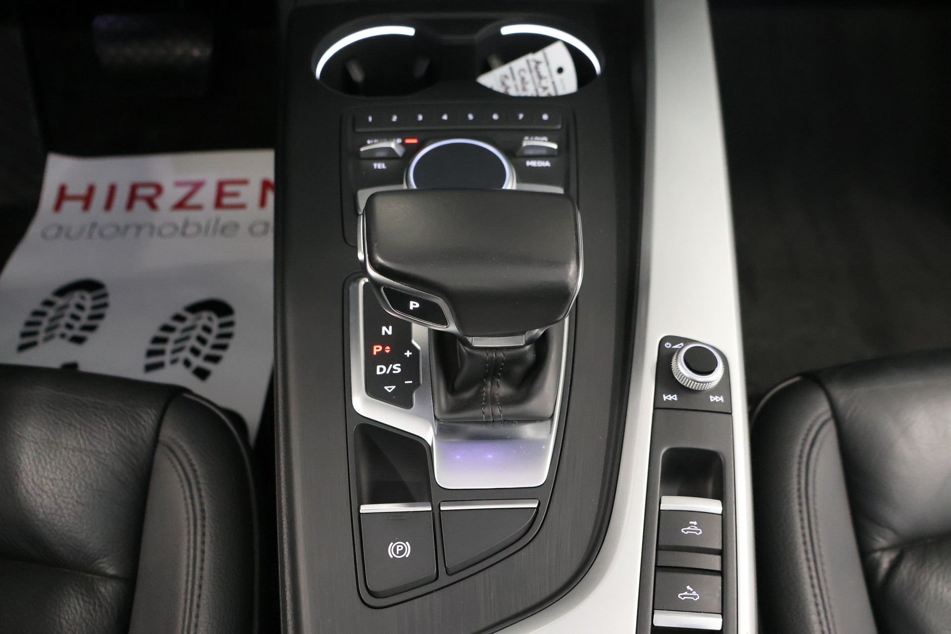 AUDI A5 Cabriolet 2.0 TFSI quattro S-tronic-image-19