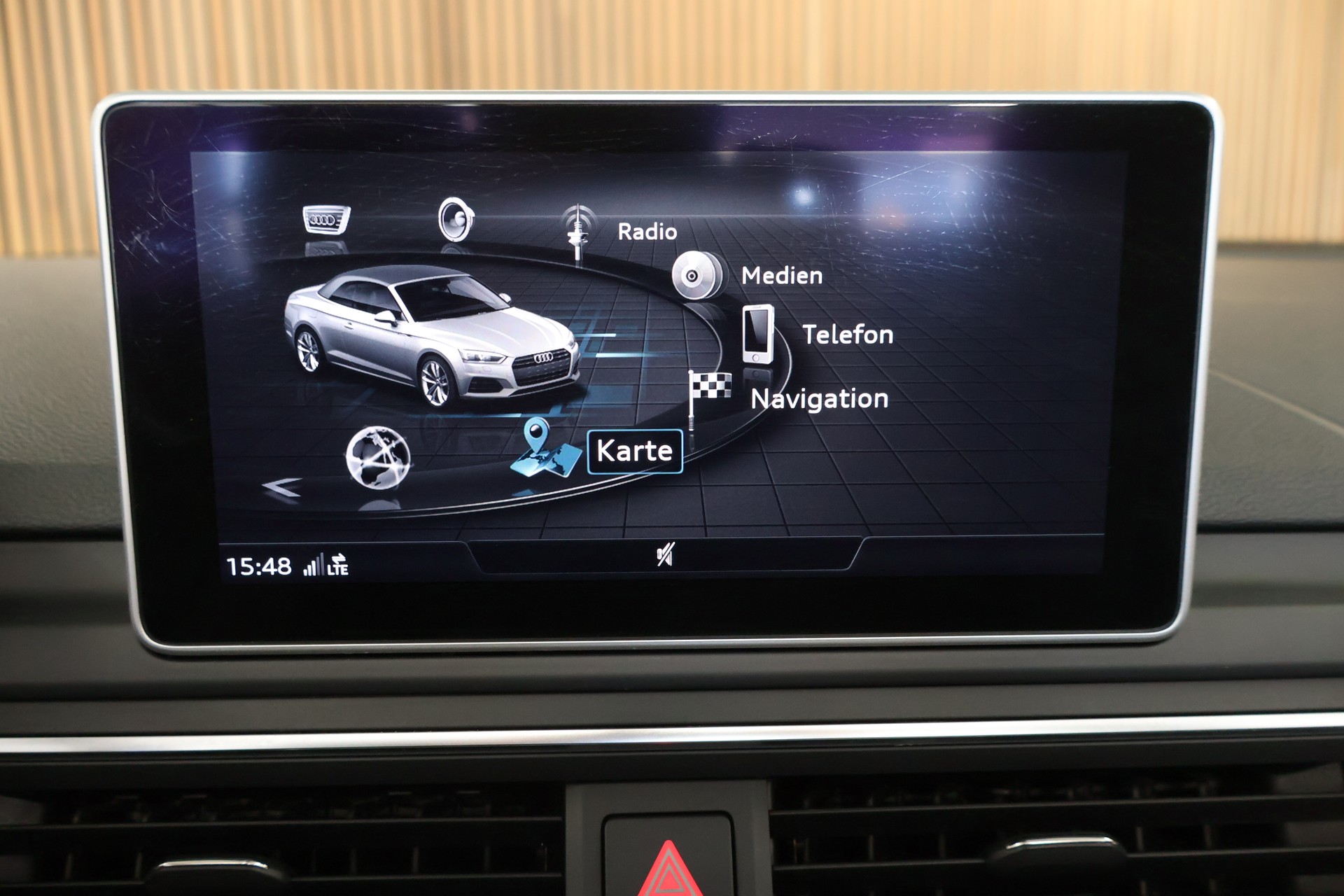 AUDI A5 Cabriolet 2.0 TFSI quattro S-tronic-image-23