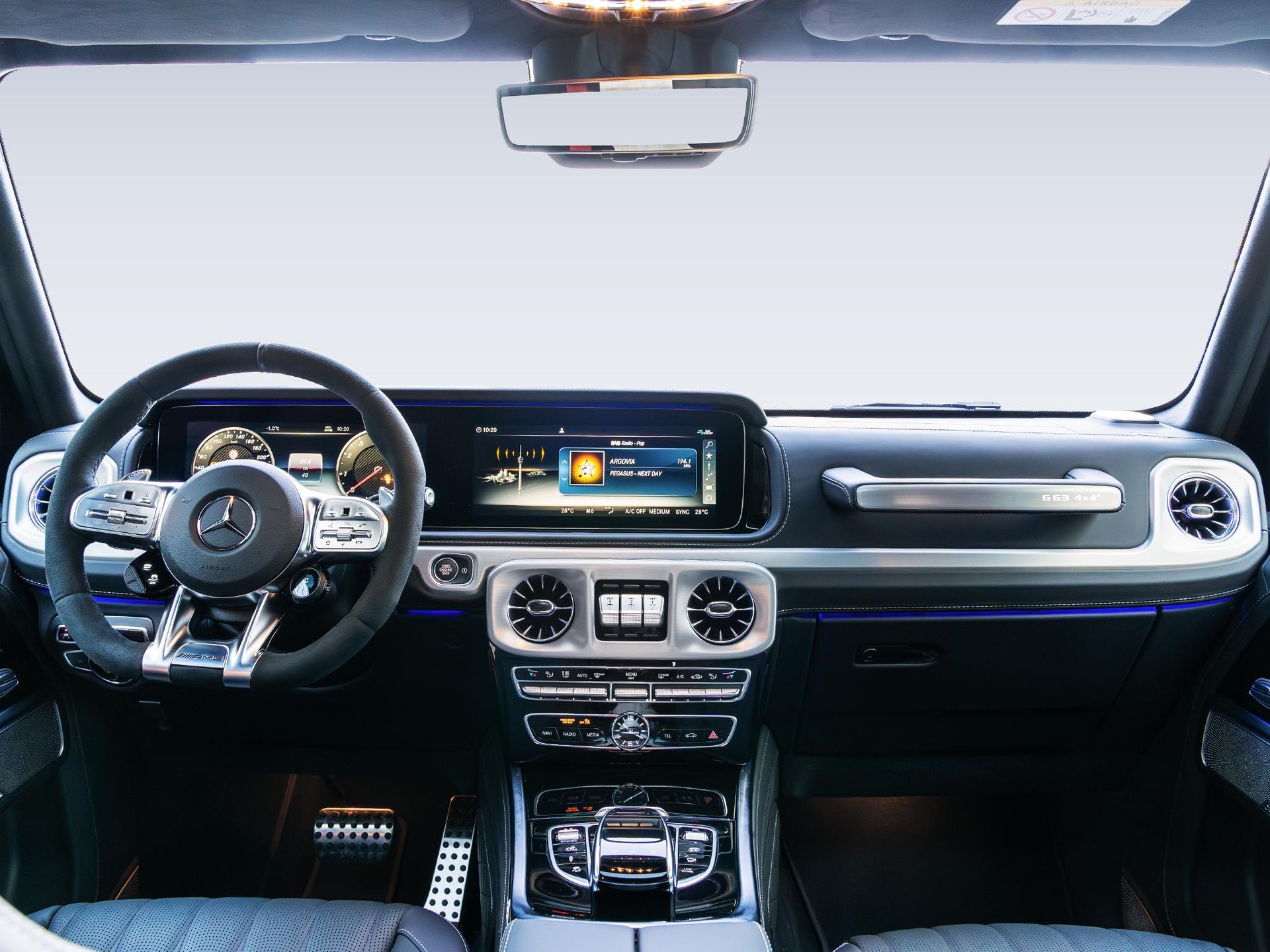 MERCEDES-BENZ G 63 AMG 4X42-image-10