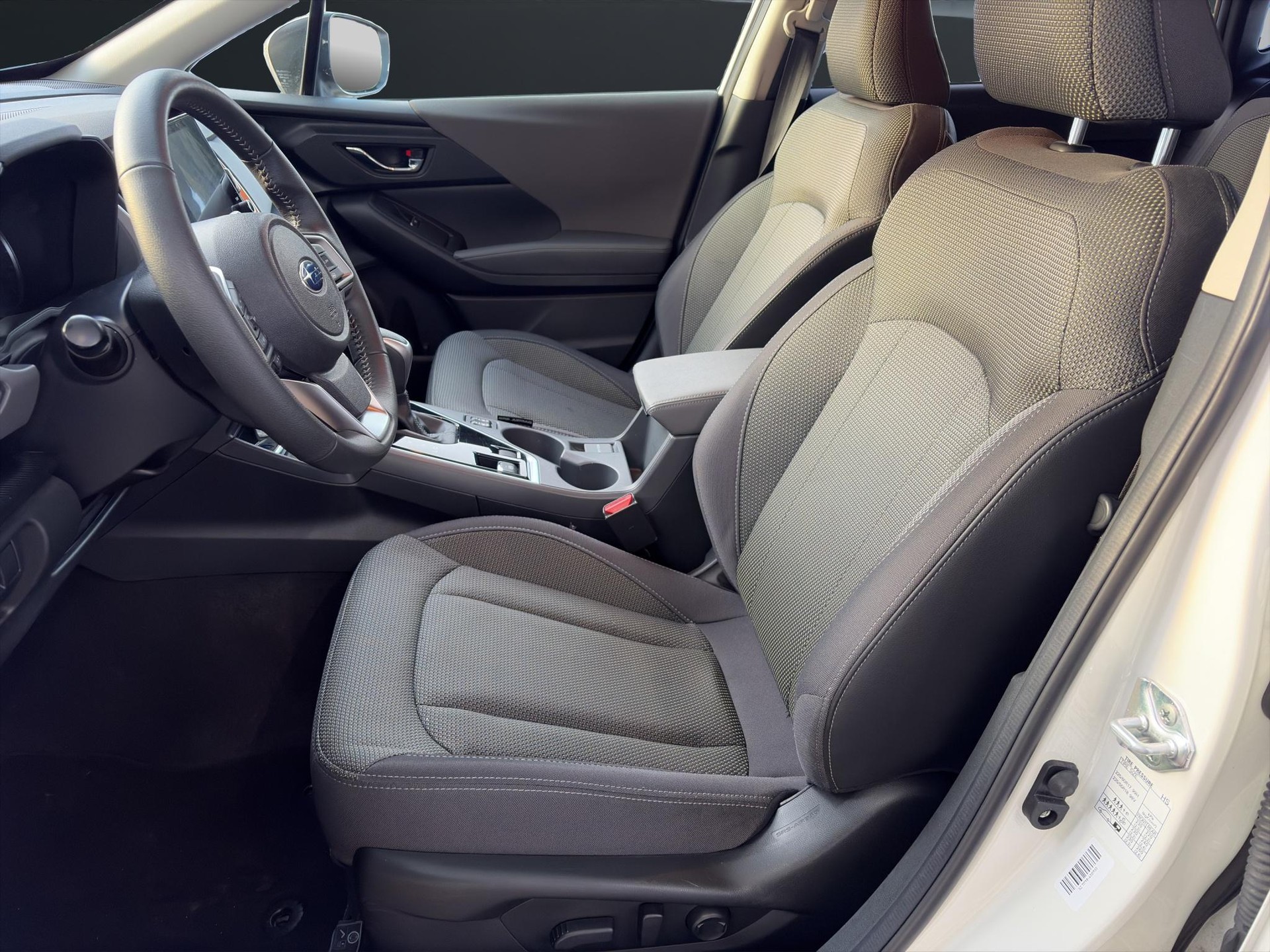 SUBARU Crosstrek 2.0i e-Boxer Swiss Plus-image-5