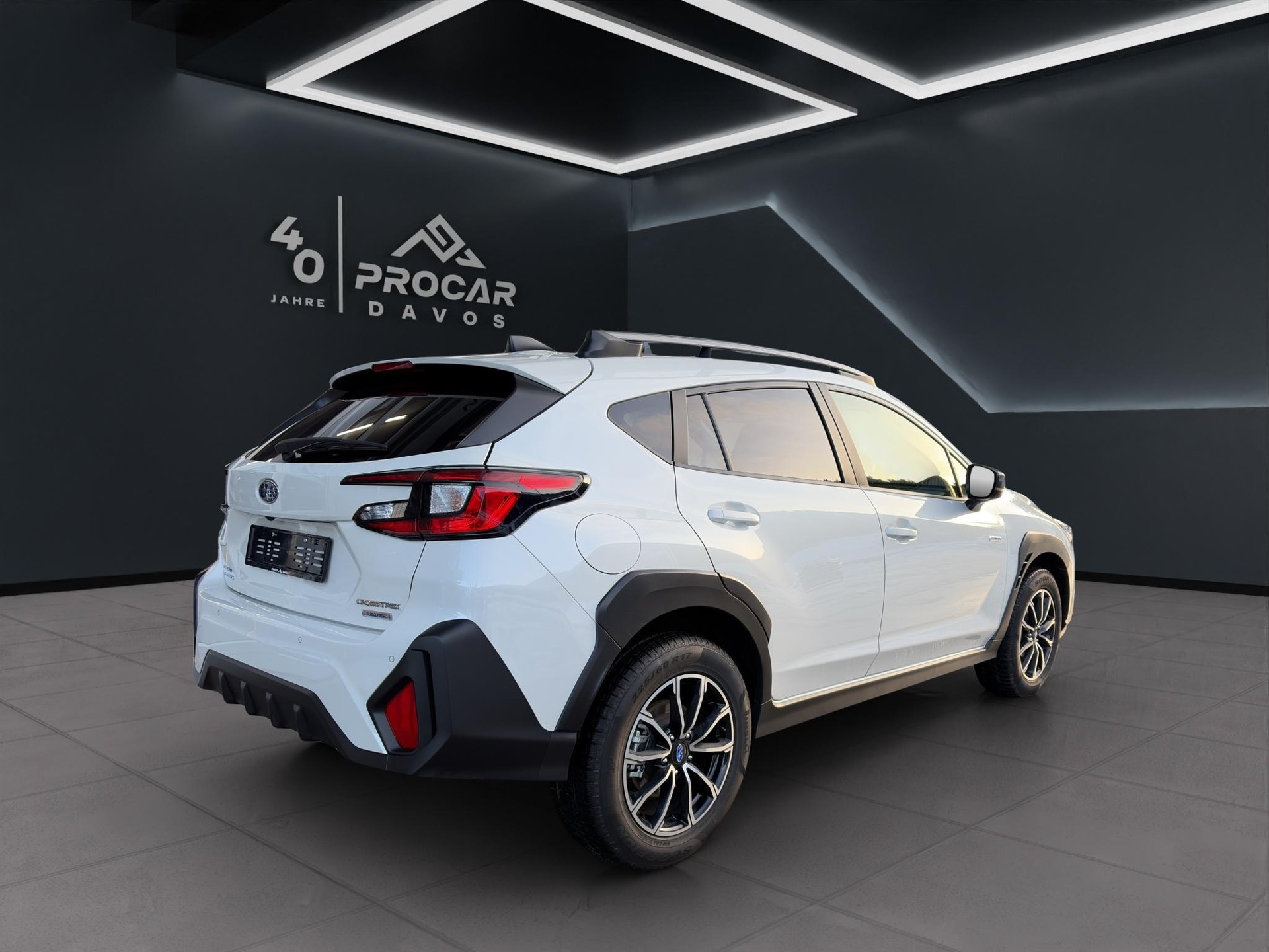 SUBARU Crosstrek 2.0i e-Boxer Swiss Plus-image-3
