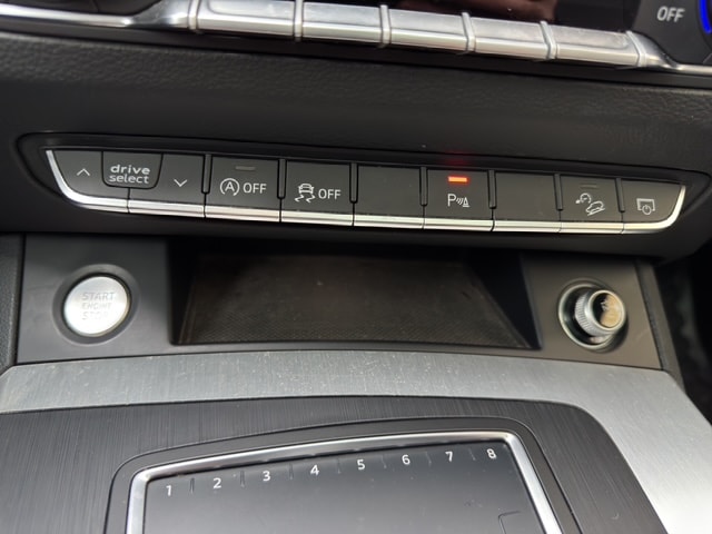 AUDI Q5 2.0 TFSI sport quattro S-tronic-image-17