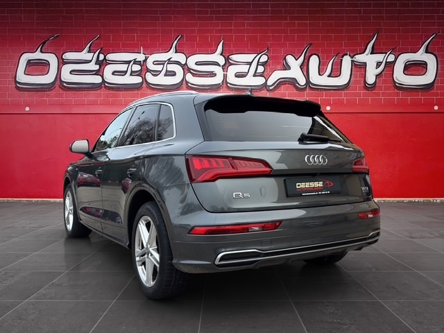 AUDI Q5 2.0 TFSI sport quattro S-tronic-image-6
