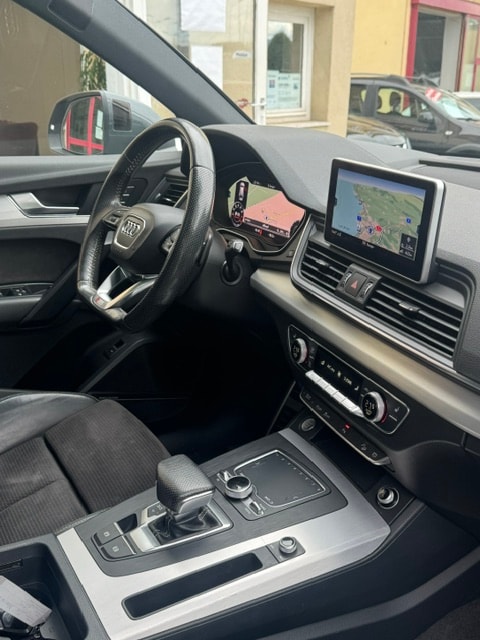 AUDI Q5 2.0 TFSI sport quattro S-tronic-image-7