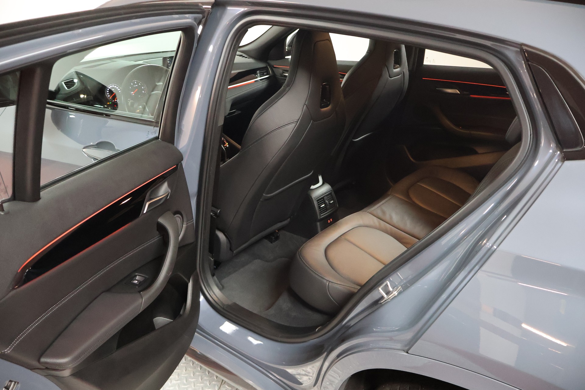 BMW X2 xDrive 20d M Sport Steptronic-image-15