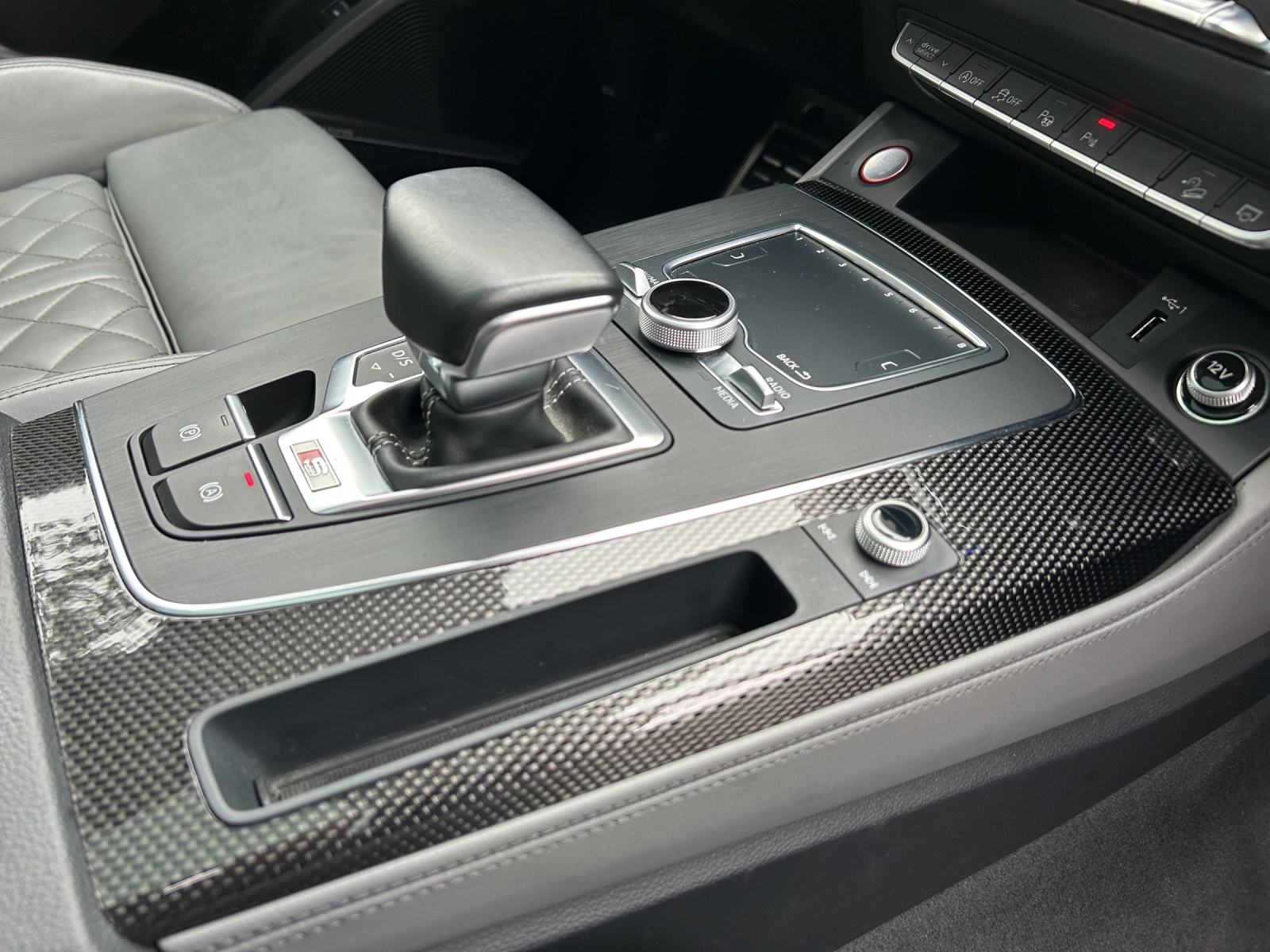 AUDI SQ5 TDI quattro tiptronic-image-22
