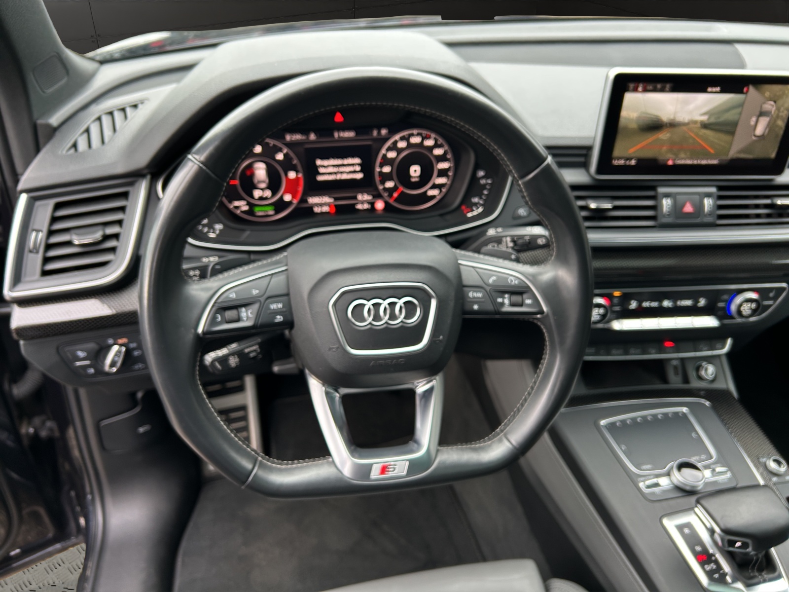 AUDI SQ5 TDI quattro tiptronic-image-9