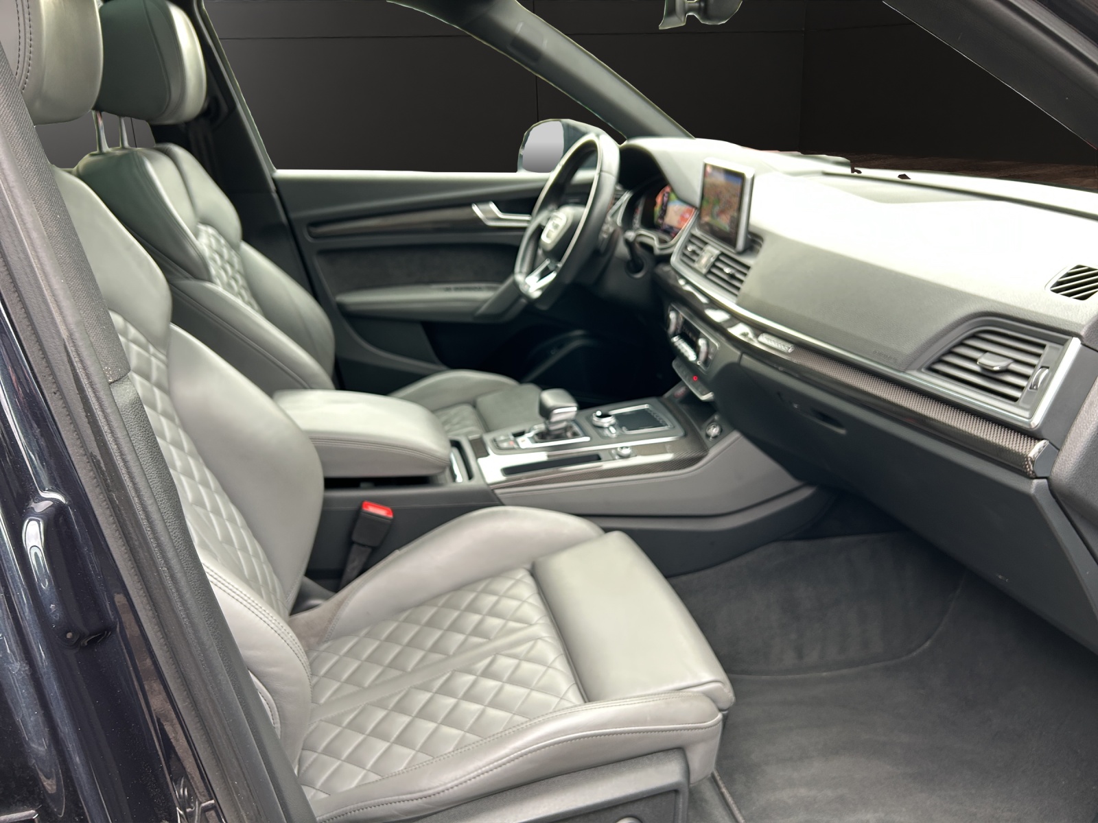 AUDI SQ5 TDI quattro tiptronic-image-15