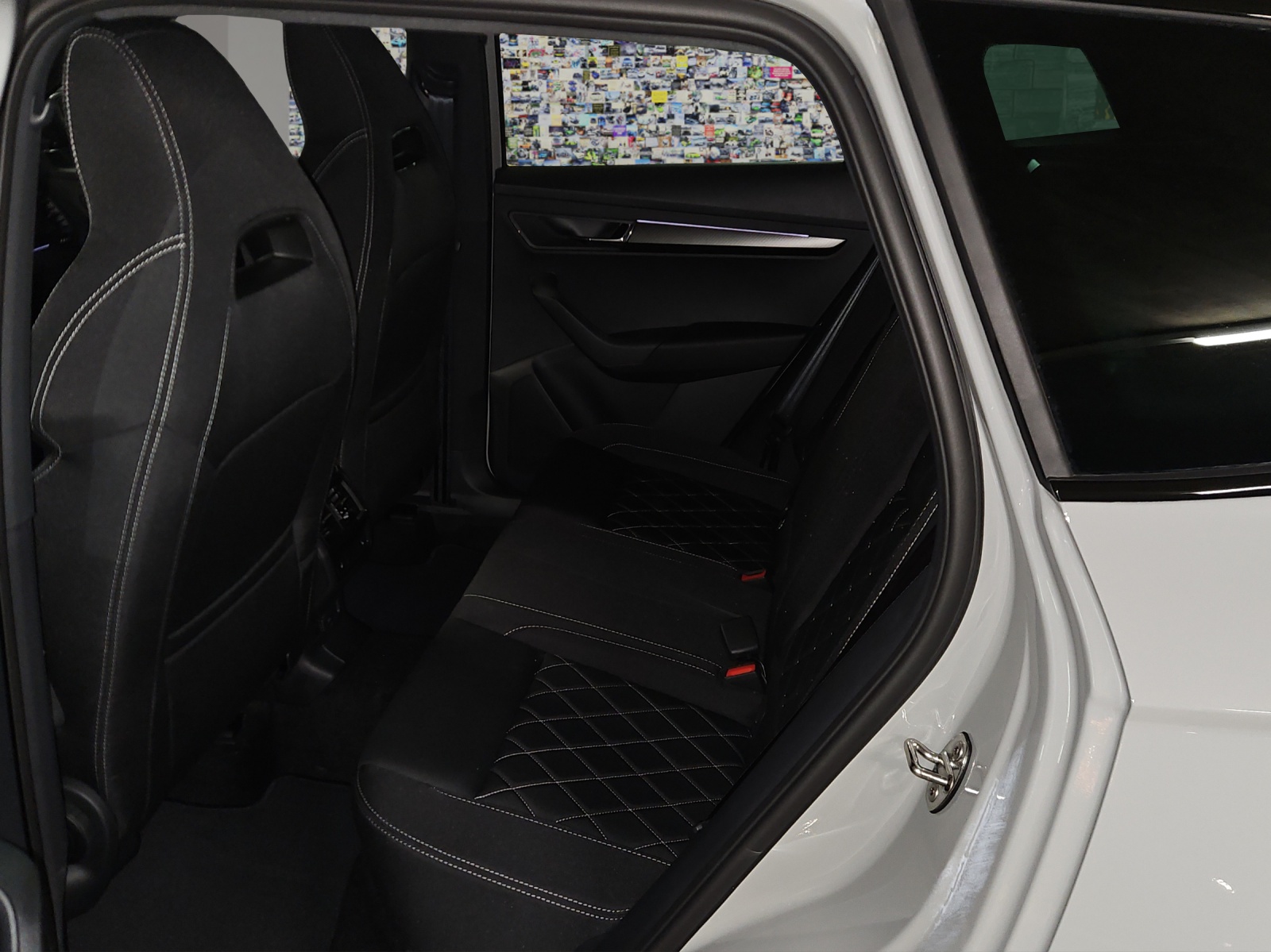 SKODA Karoq 2.0 TSI SportLine 4x4 DSG-image-9