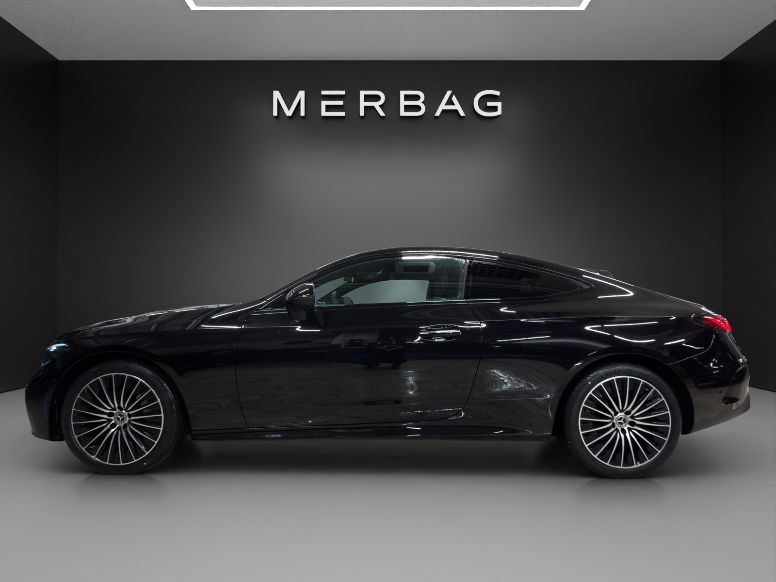 MERCEDES-BENZ CLE 300 Coupé 4Matic 9G-Tronic-image-5
