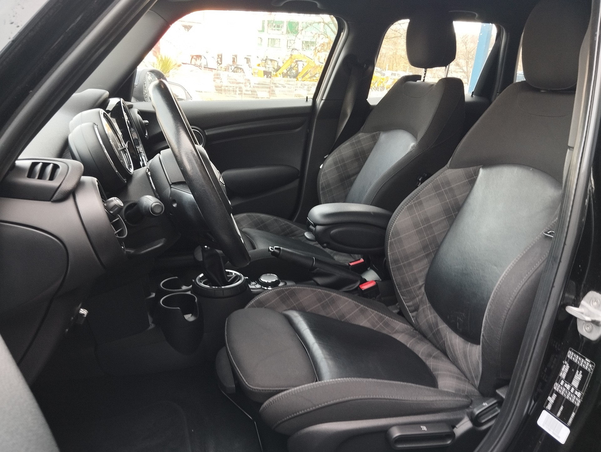 MINI Cooper Classic Edition Steptronic-image-6