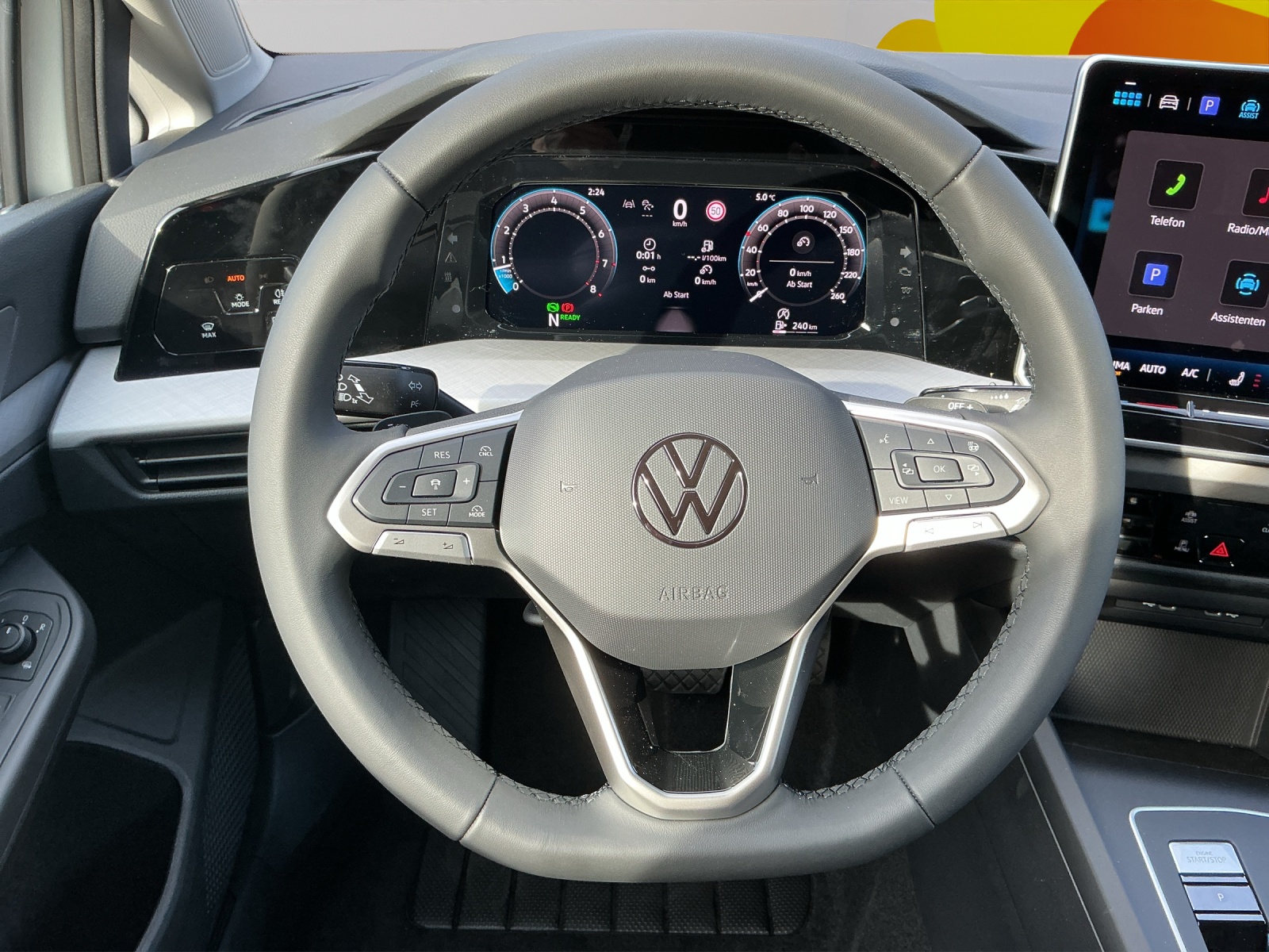 VW Golf Variant 1.5 eTSI mHEV Basis DSG-image-5