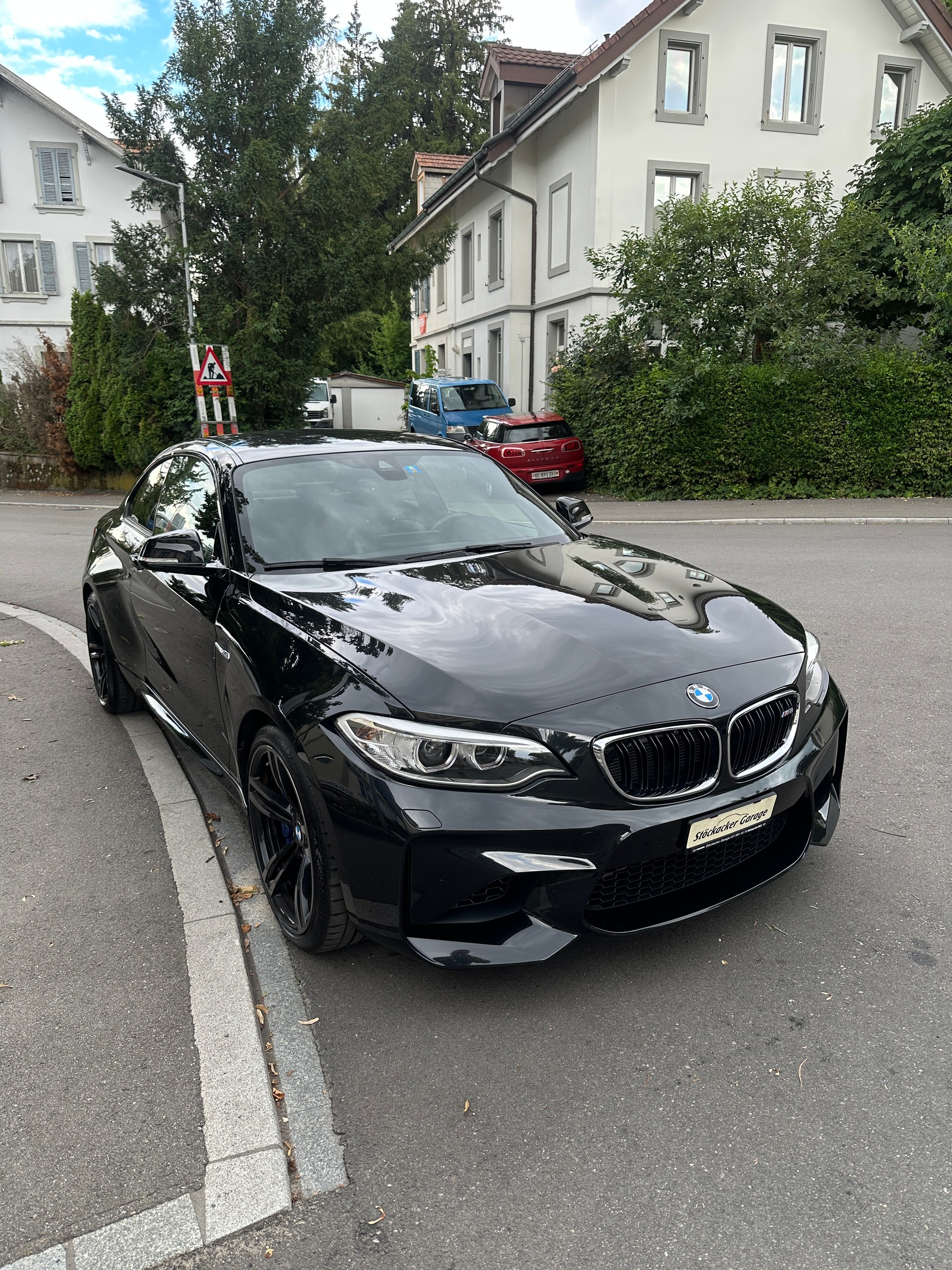 BMW M2 Drivelogic-showroom-element-1