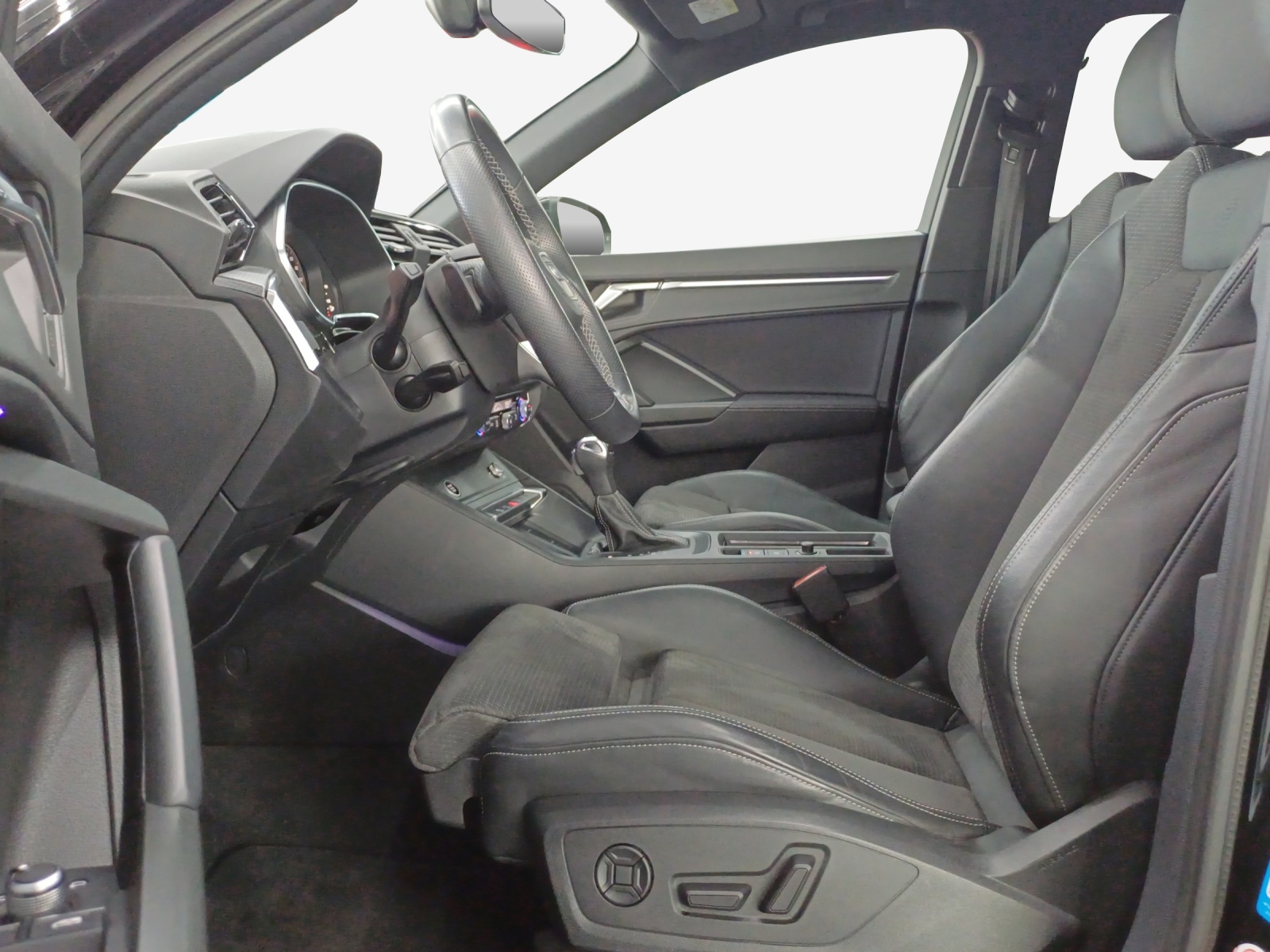 AUDI Q3 Sportback 35 TFSI S line Attraction S-tronic-image-7
