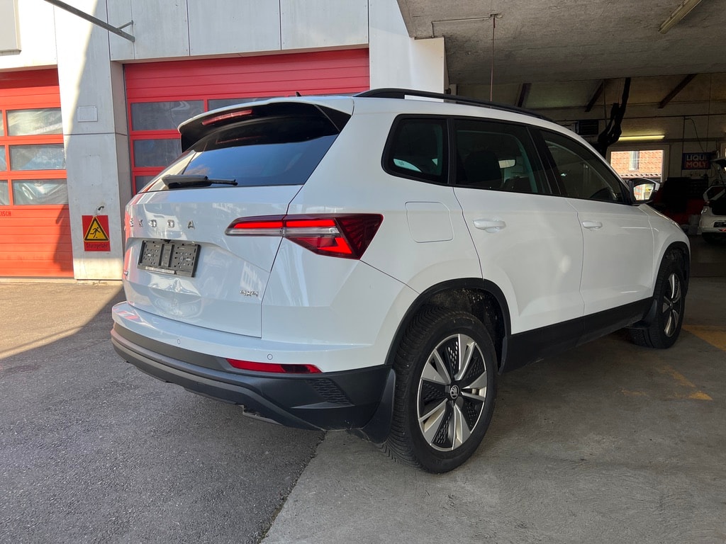 SKODA Karoq 2.0 TDI CR Ambition 4x4 DSG-image-4