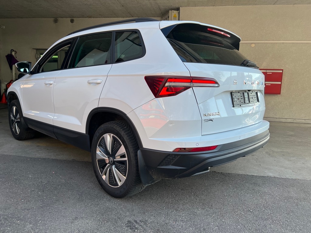 SKODA Karoq 2.0 TDI CR Ambition 4x4 DSG-image-2