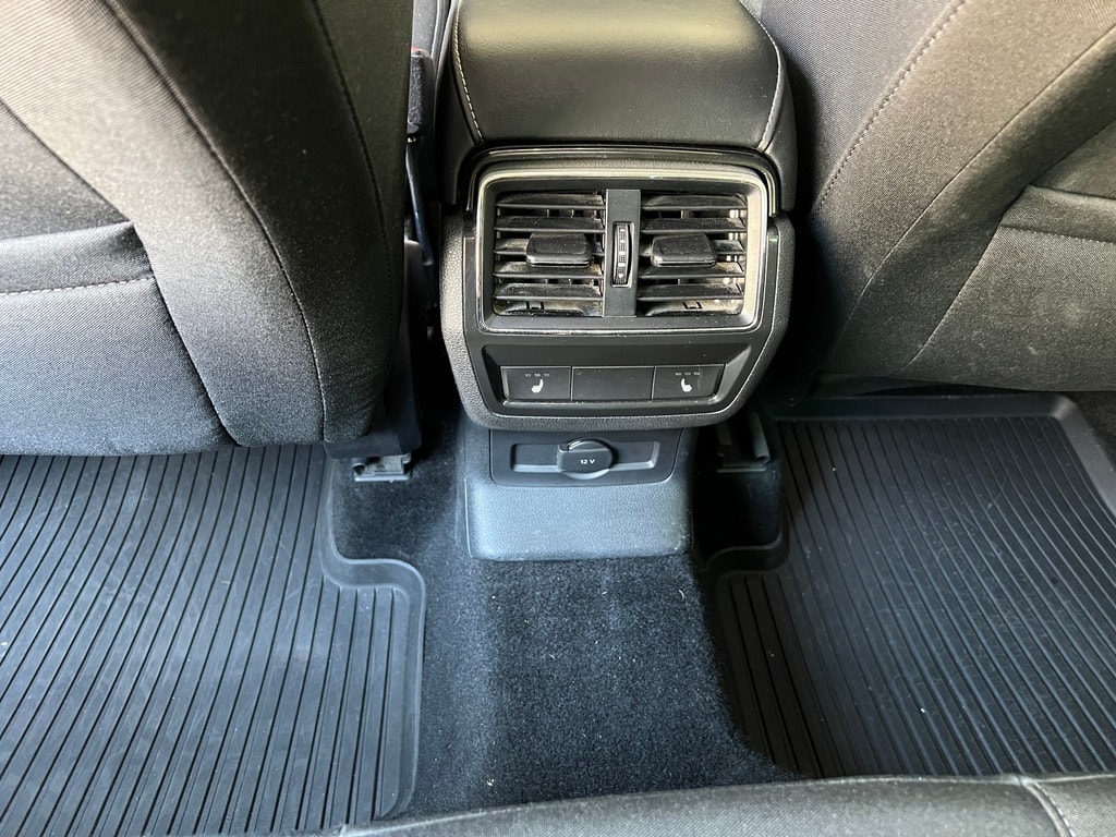 SKODA Karoq 2.0 TDI CR Ambition 4x4 DSG-image-9