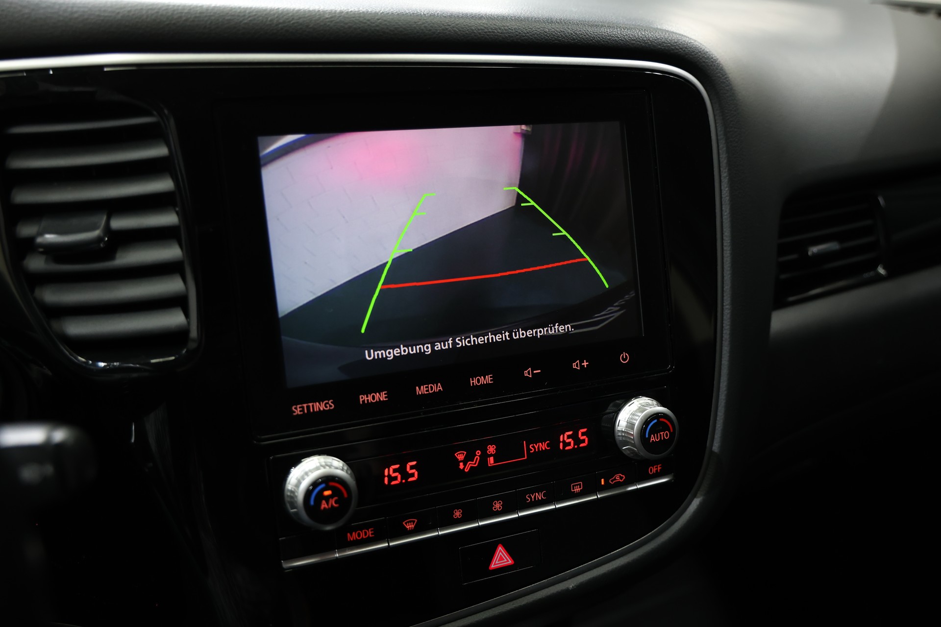 MITSUBISHI Outlander 2.4 PHEV Style 4WD Automatic Plug-In Hybrid-image-9