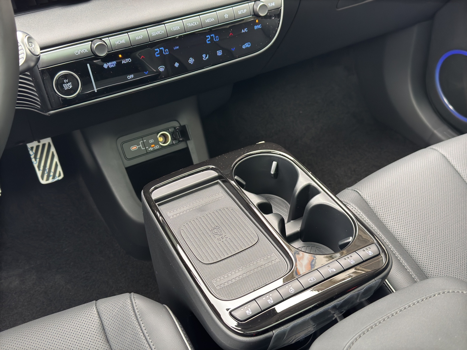 HYUNDAI Ioniq 5 Vertex 4WD 84 kWh-image-12