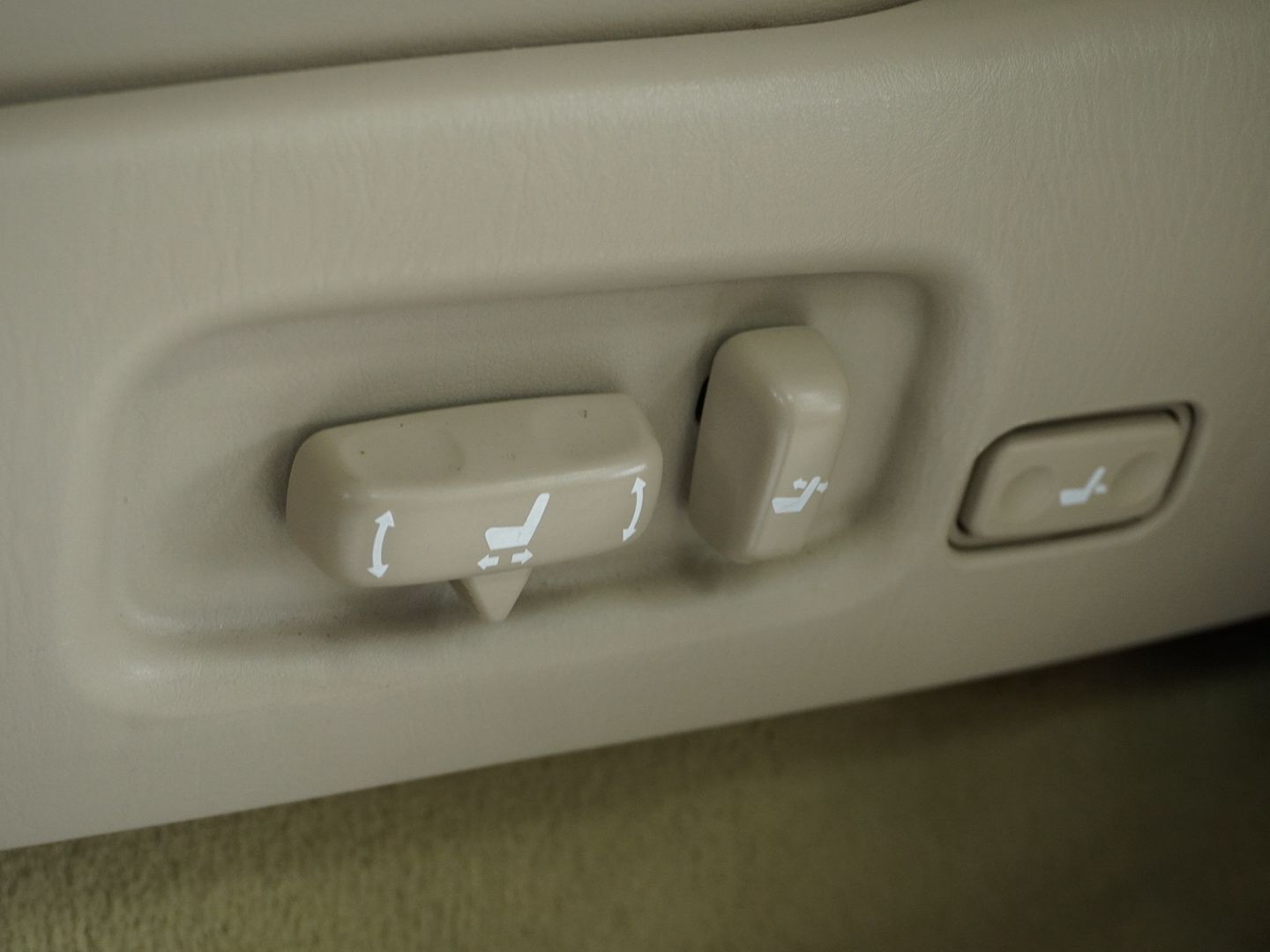 LEXUS 470 V8-image-14