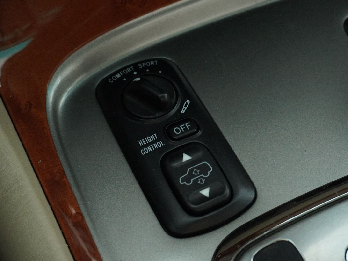 LEXUS 470 V8-image-9