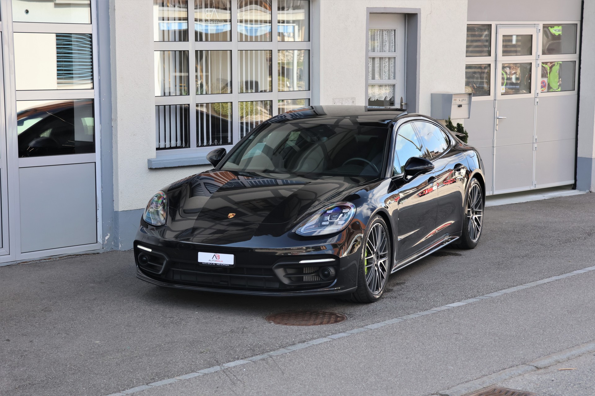 PORSCHE Panamera 4S E-Hybrid PDK (CH) „Approved bis 01/28“-image-0