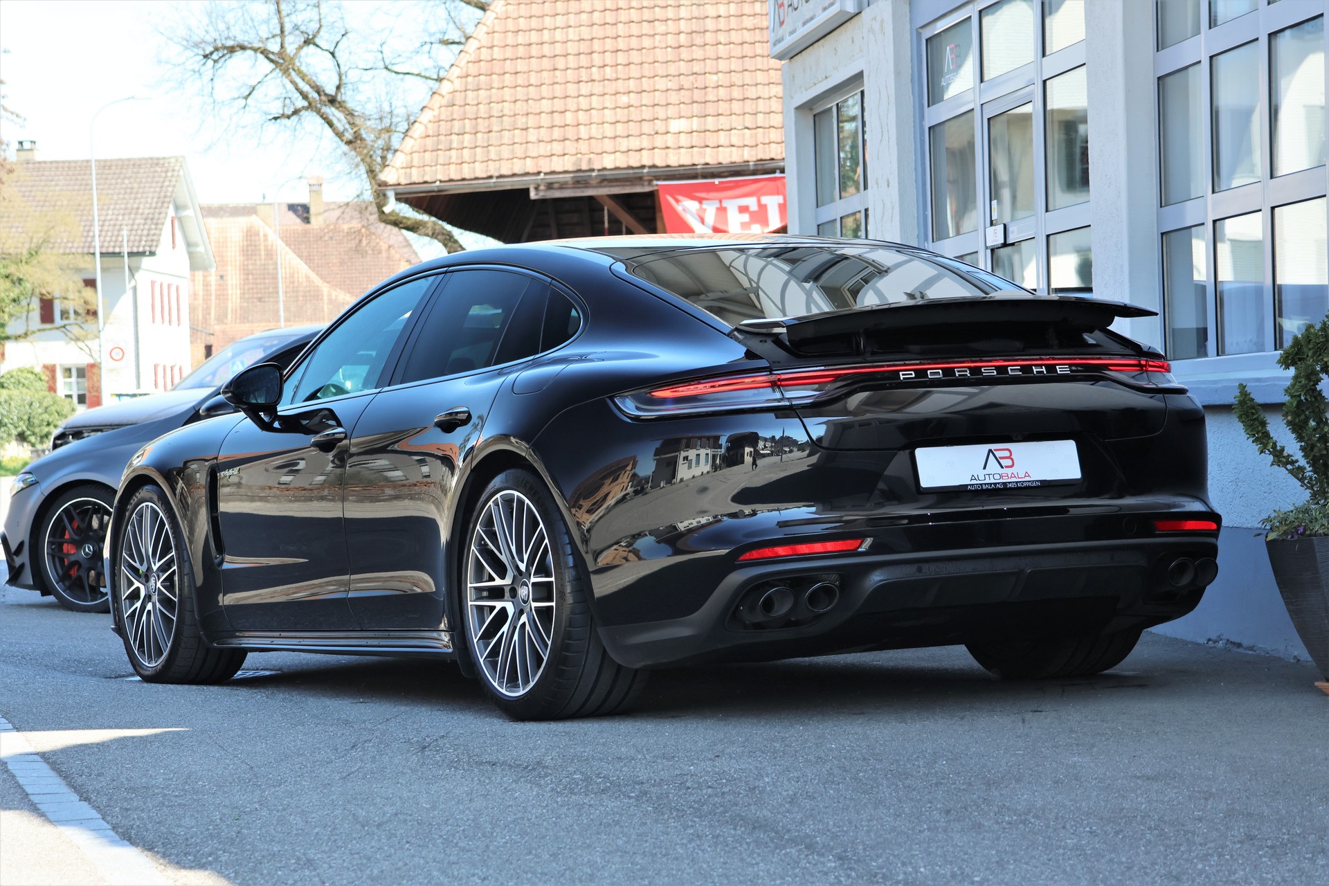 PORSCHE Panamera 4S E-Hybrid PDK (CH) „Approved bis 01/28“-image-2