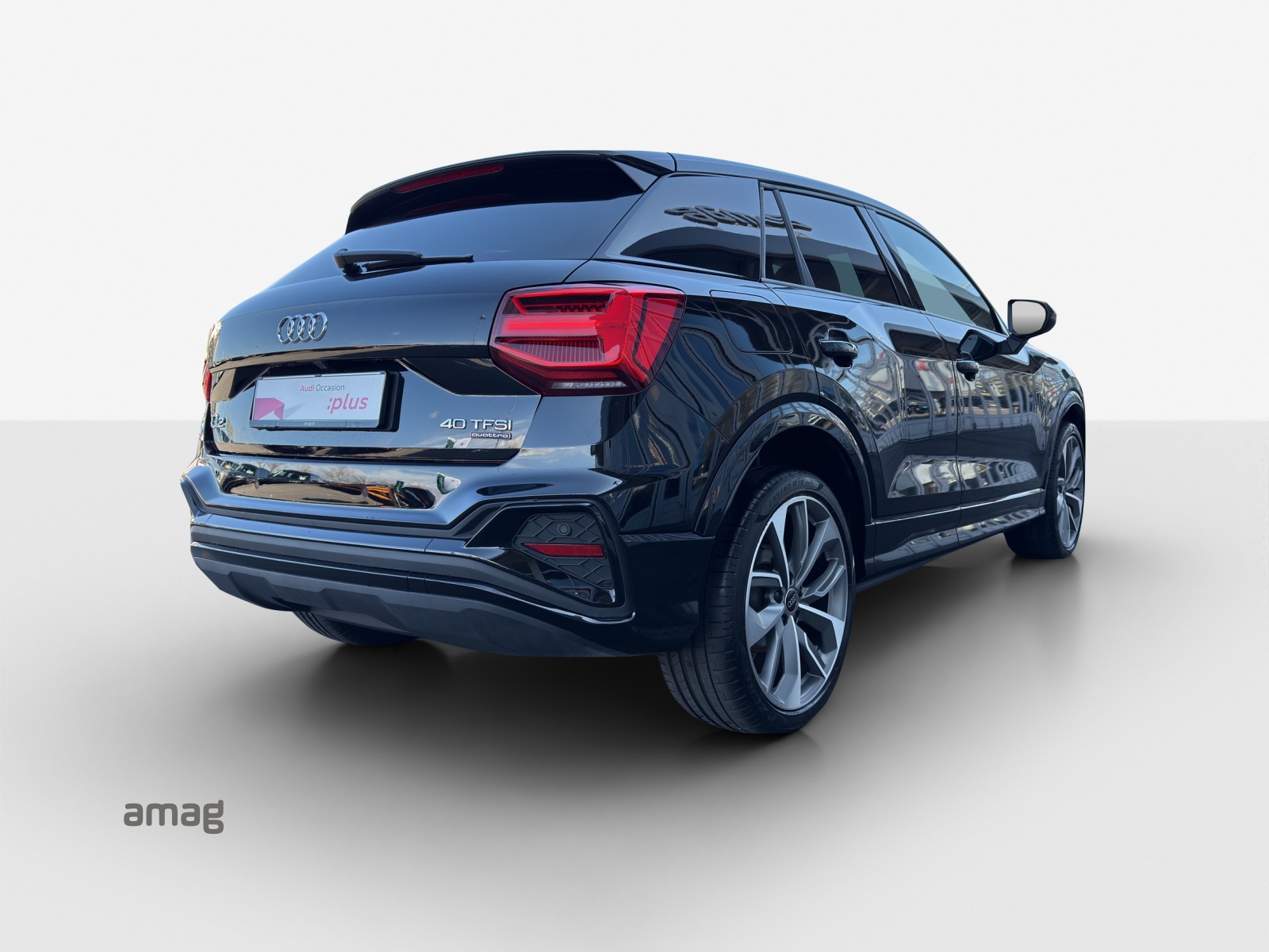 AUDI Q2 40 TFSI S line Attraction quattro S-tronic-image-4