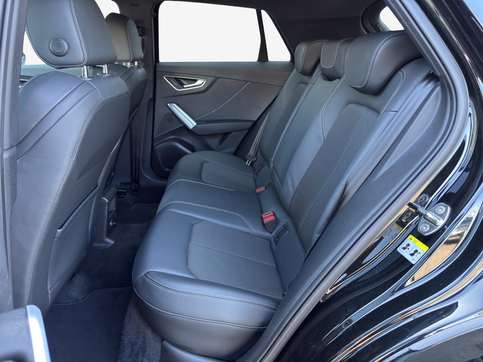 AUDI Q2 40 TFSI S line Attraction quattro S-tronic-image-11