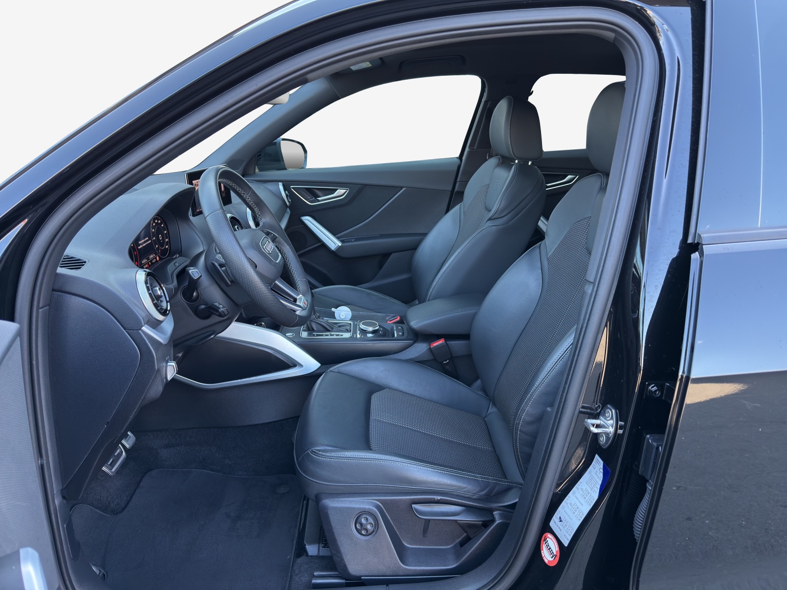 AUDI Q2 40 TFSI S line Attraction quattro S-tronic-image-7