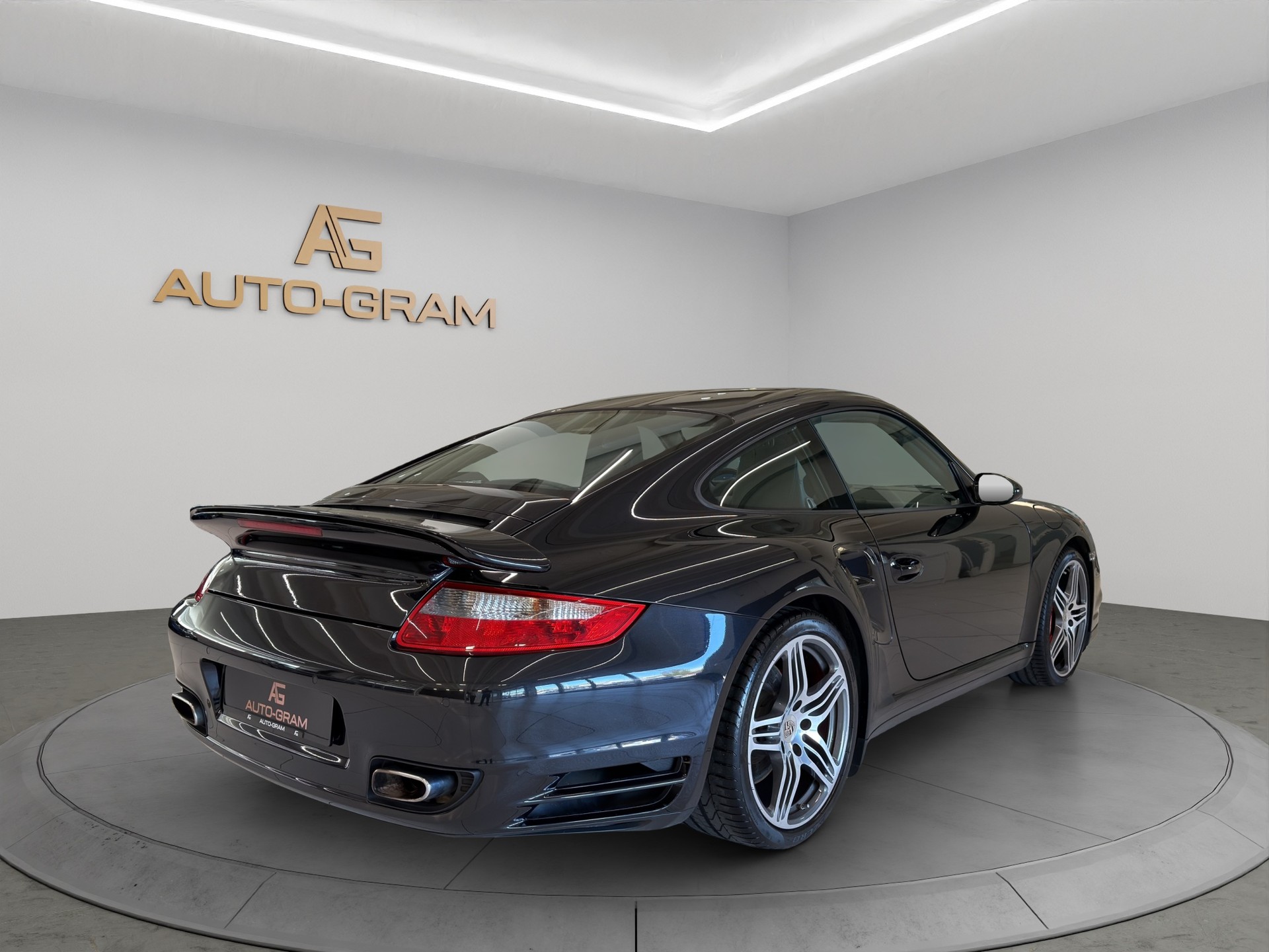 PORSCHE 911 Turbo-image-4