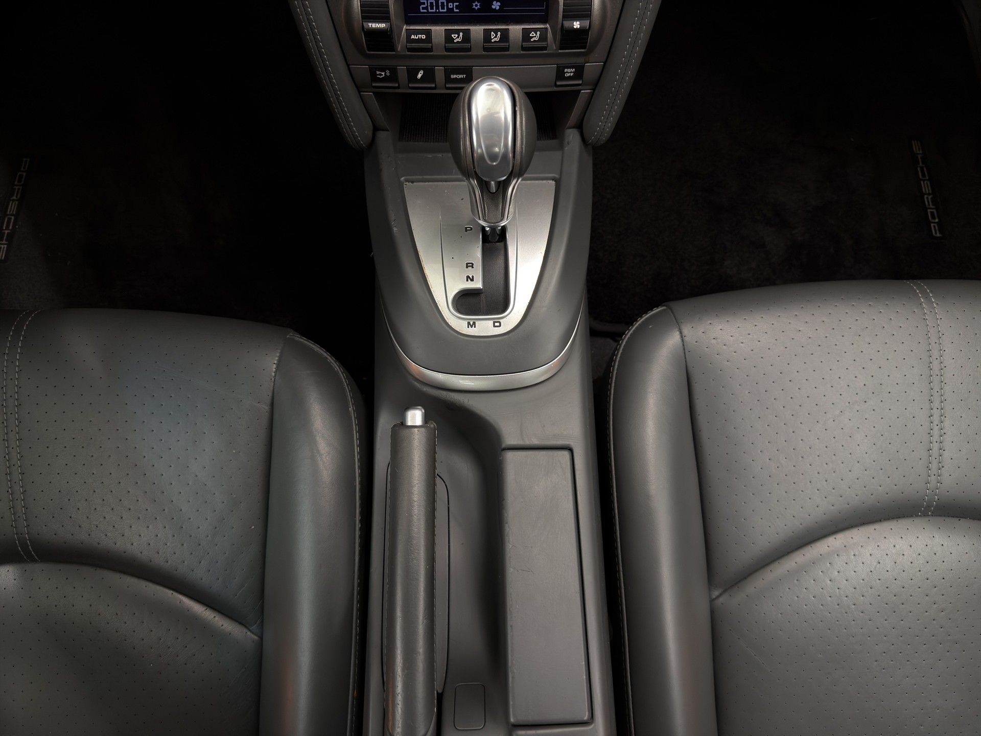 PORSCHE 911 Turbo-image-20