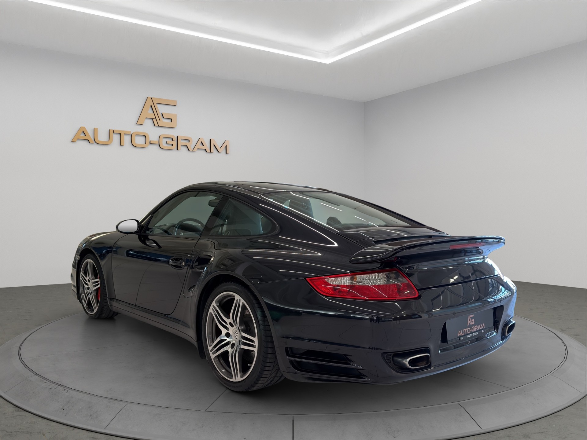 PORSCHE 911 Turbo-image-2