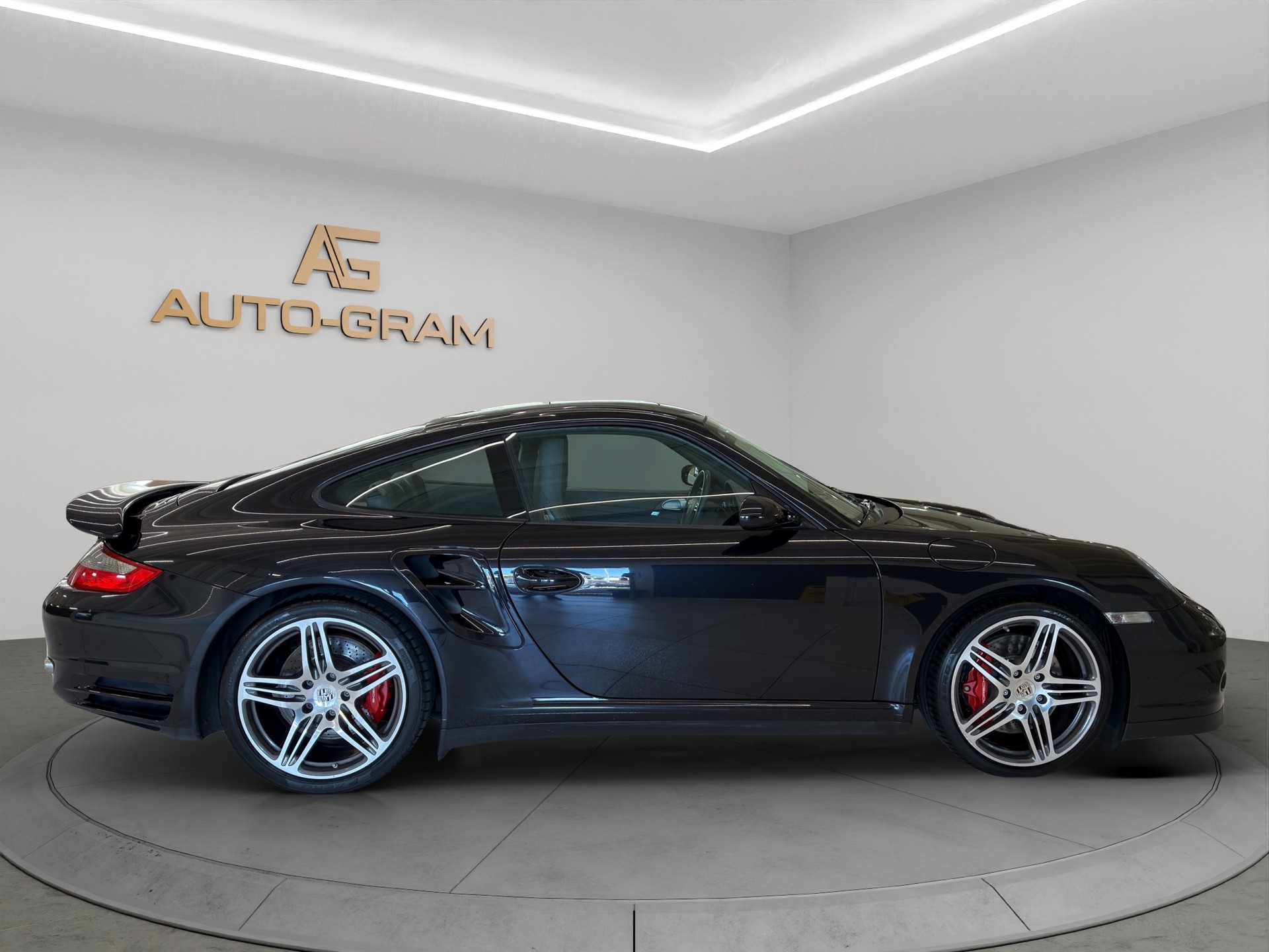 PORSCHE 911 Turbo-image-5
